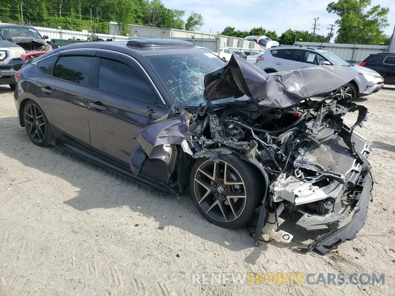 4 Photograph of a damaged car 19XFL1H85NE016212 HONDA CIVIC 2022