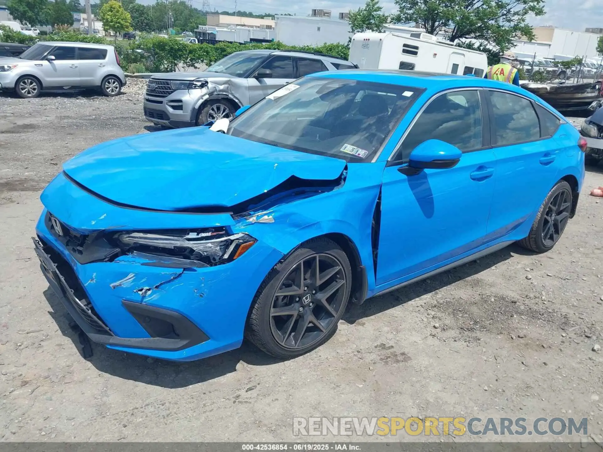 2 Photograph of a damaged car 19XFL1H85NE017358 HONDA CIVIC 2022