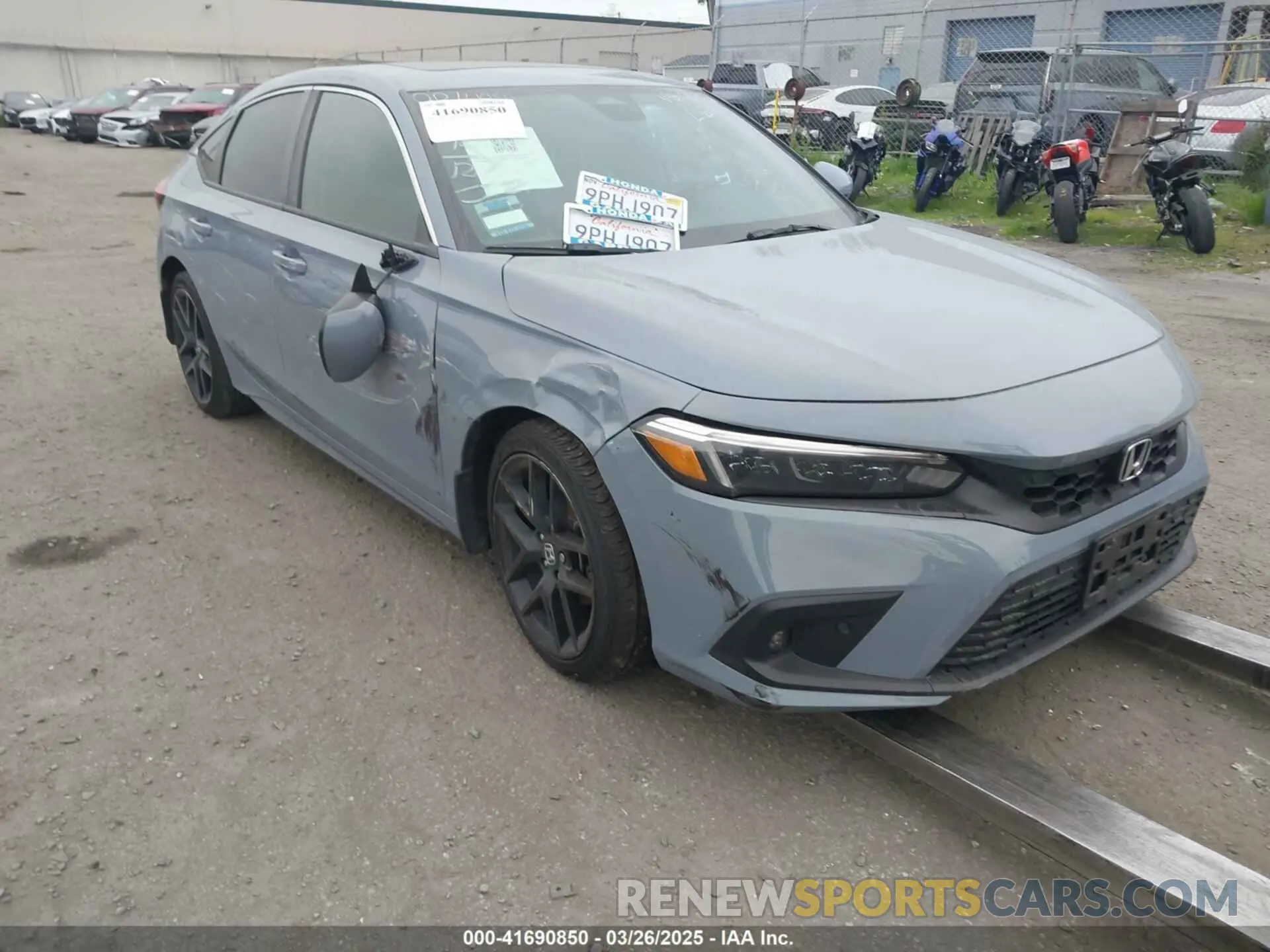 1 Photograph of a damaged car 19XFL1H85NE019417 HONDA CIVIC 2022