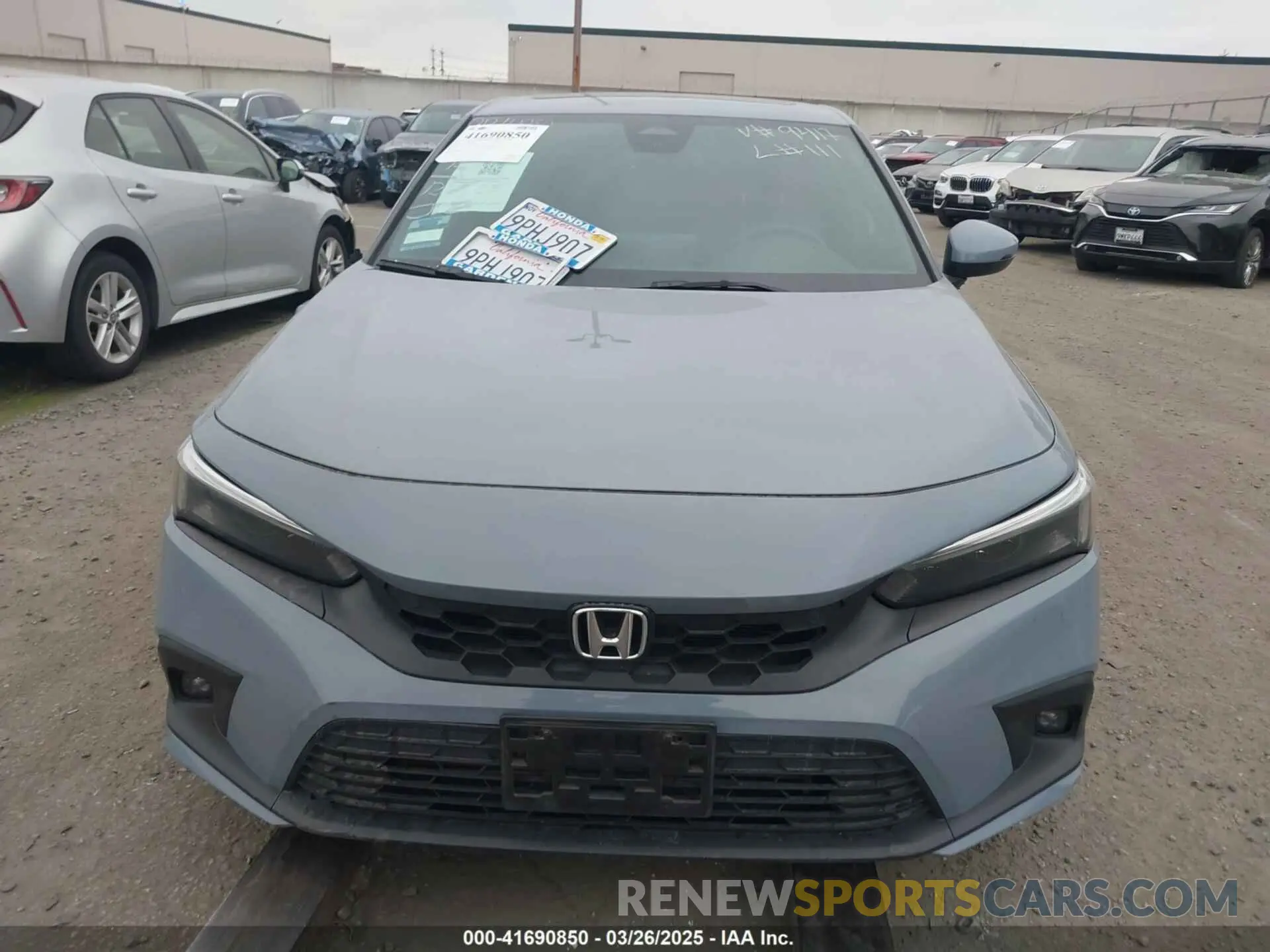 12 Photograph of a damaged car 19XFL1H85NE019417 HONDA CIVIC 2022