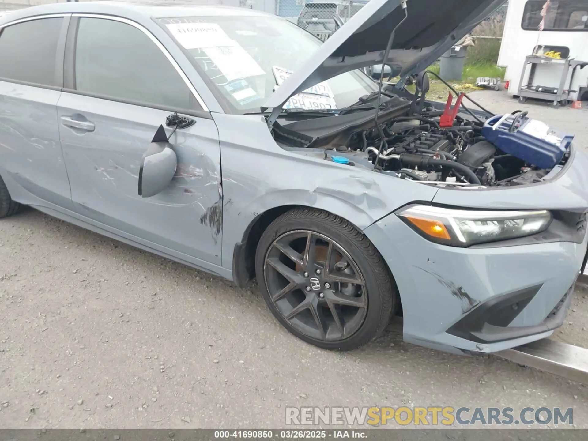 6 Photograph of a damaged car 19XFL1H85NE019417 HONDA CIVIC 2022
