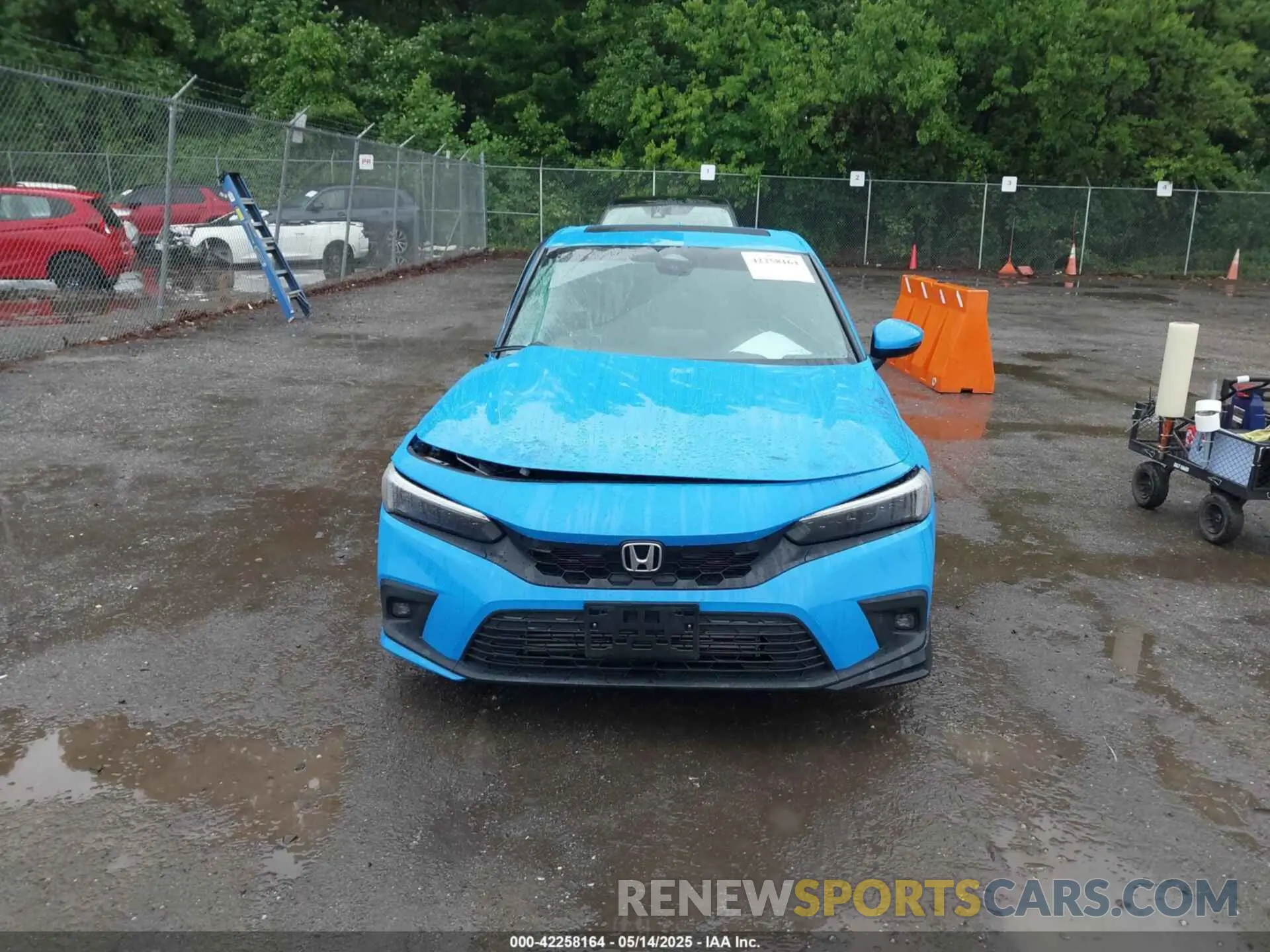 12 Photograph of a damaged car 19XFL1H85NE021149 HONDA CIVIC 2022