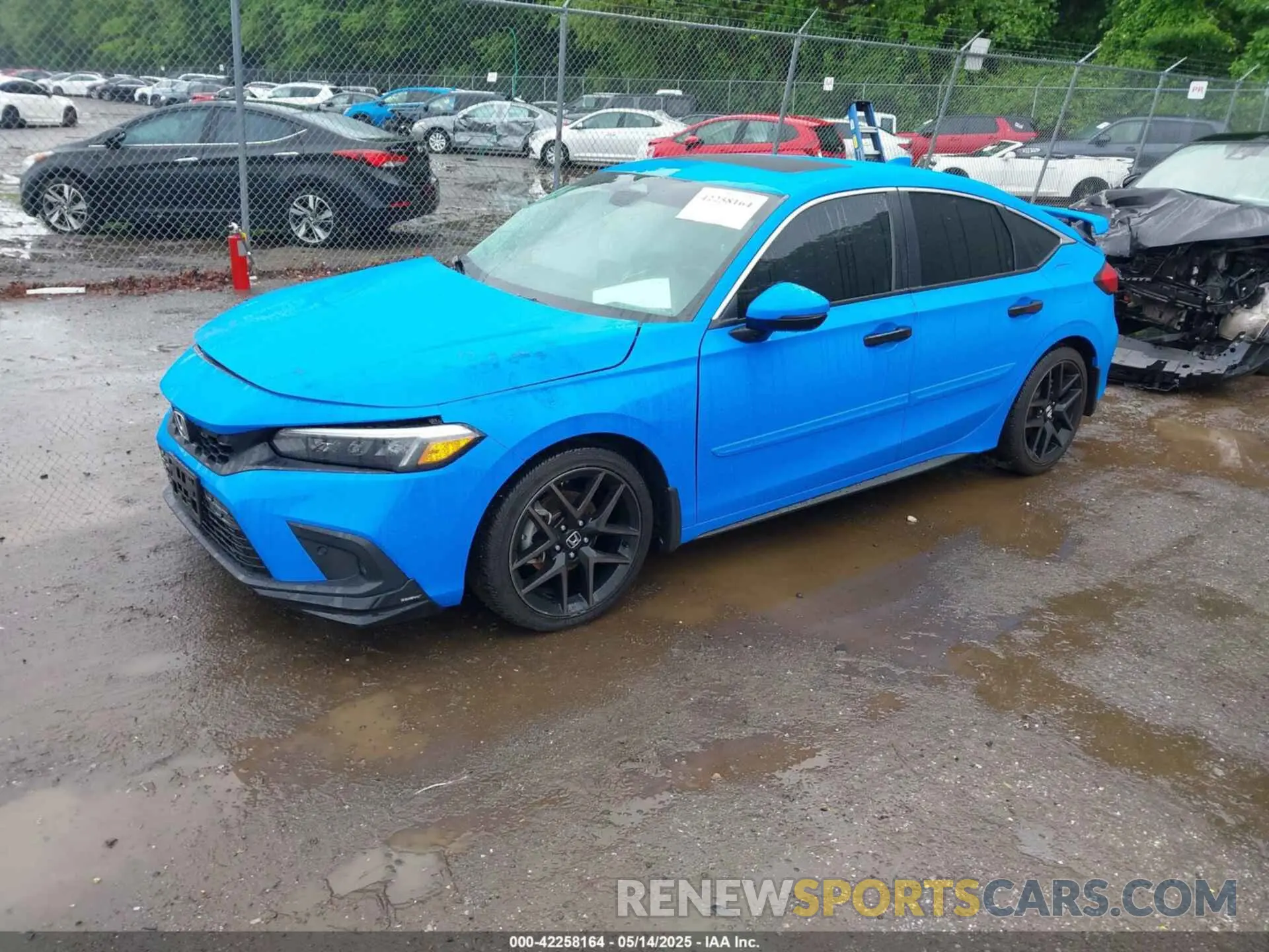 2 Photograph of a damaged car 19XFL1H85NE021149 HONDA CIVIC 2022