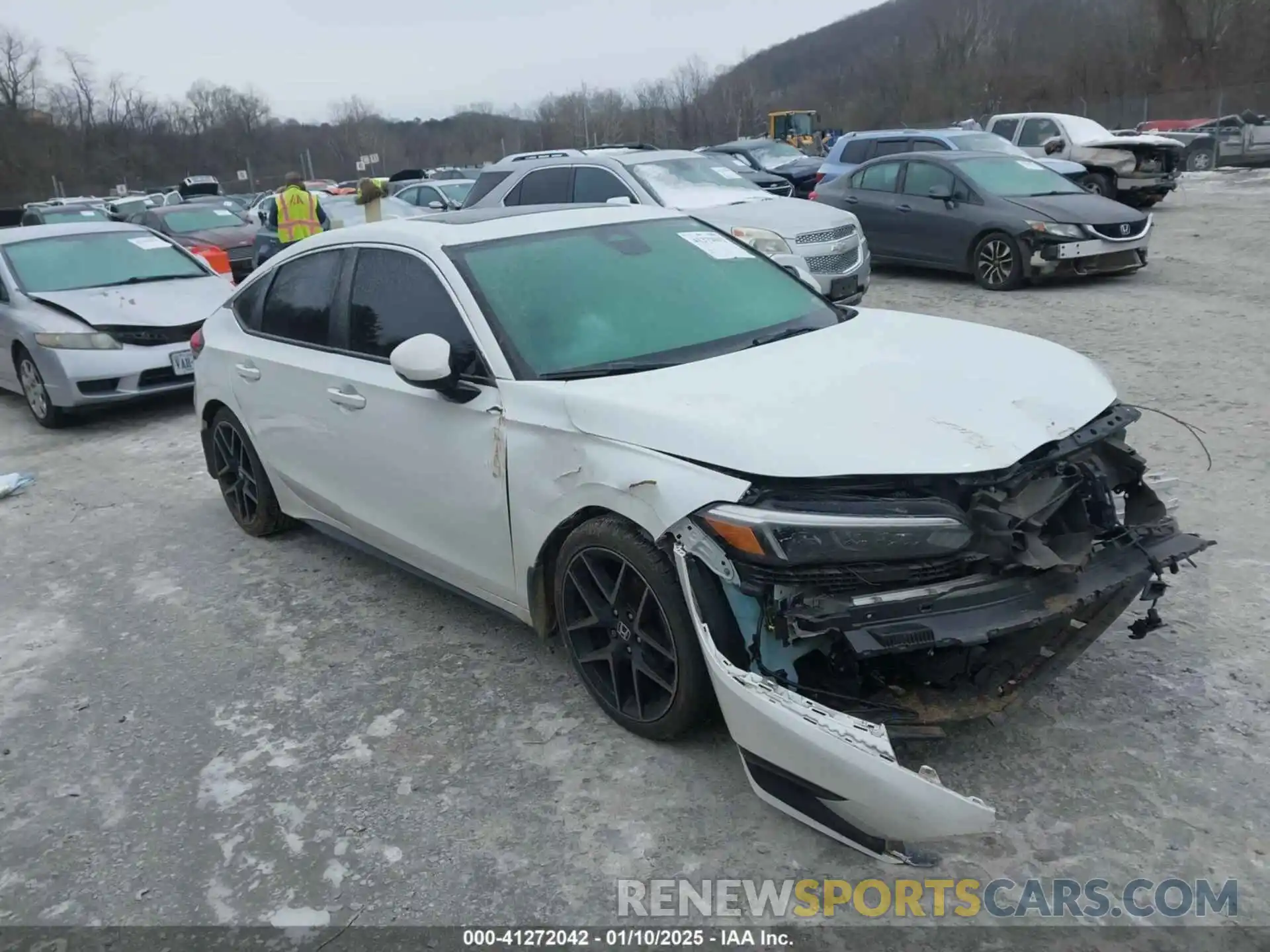 1 Photograph of a damaged car 19XFL1H86NE002903 HONDA CIVIC 2022