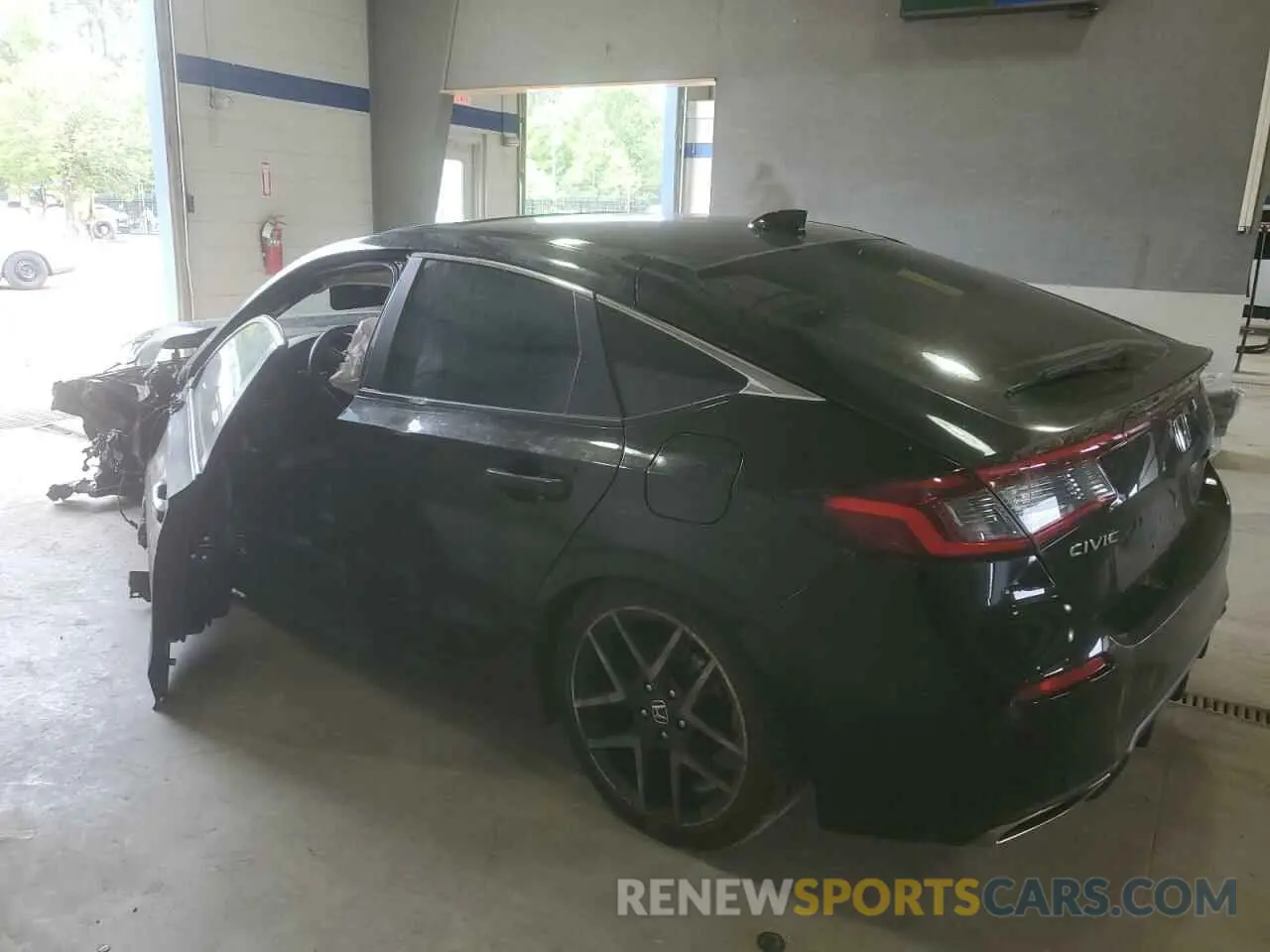 2 Photograph of a damaged car 19XFL1H87NE001601 HONDA CIVIC 2022
