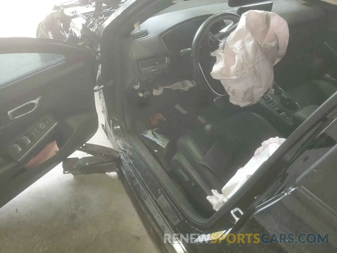 8 Photograph of a damaged car 19XFL1H87NE001601 HONDA CIVIC 2022