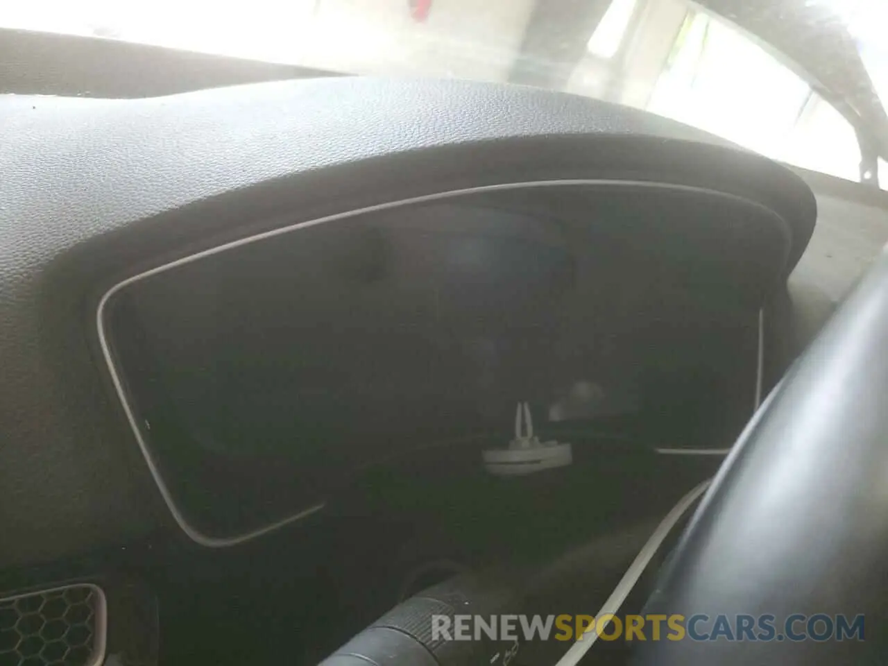 9 Photograph of a damaged car 19XFL1H87NE001601 HONDA CIVIC 2022