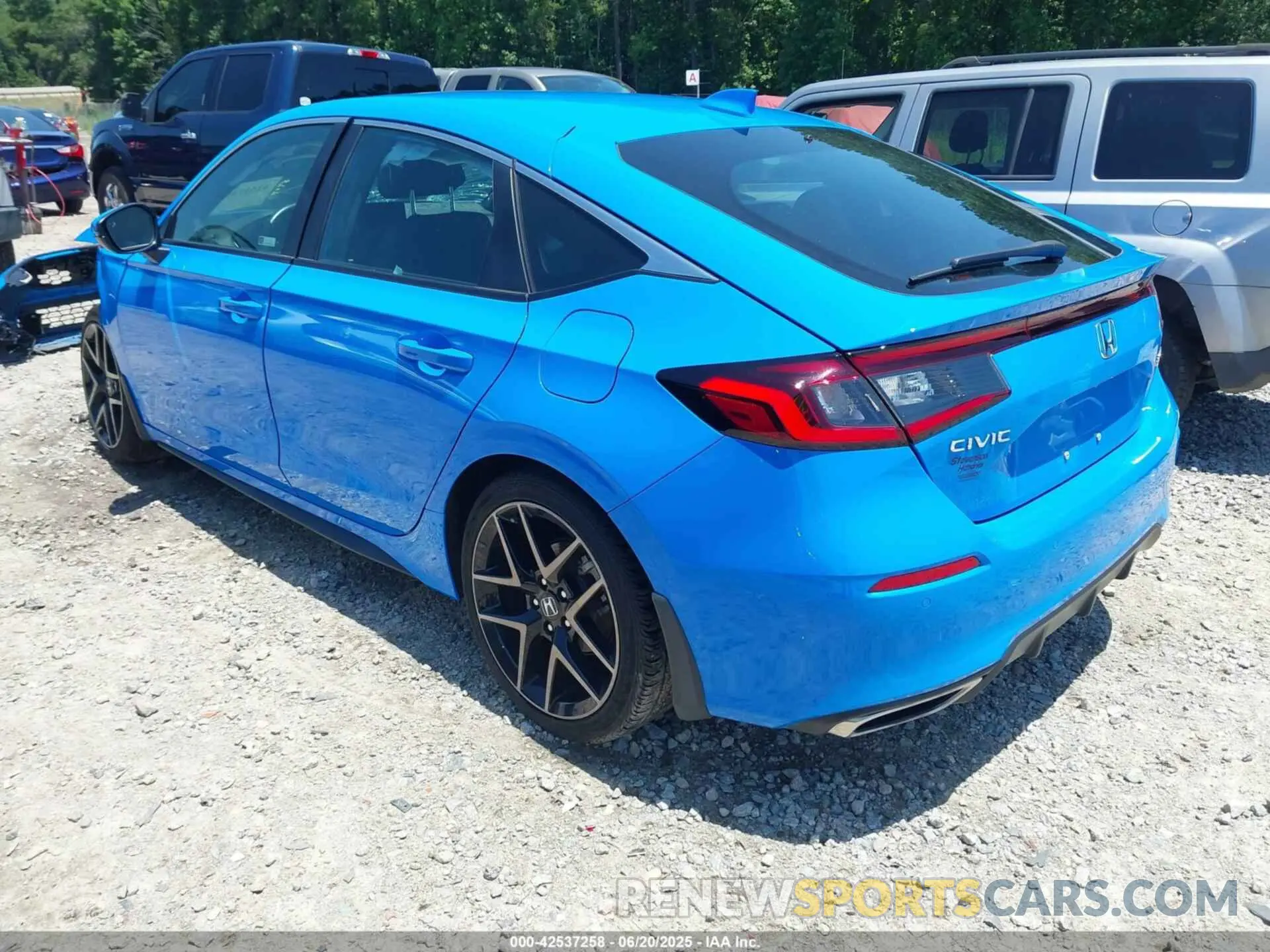 3 Photograph of a damaged car 19XFL1H87NE023582 HONDA CIVIC 2022
