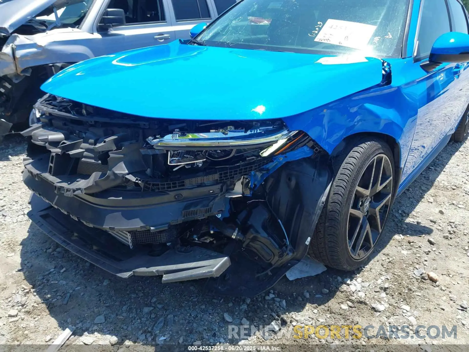 6 Photograph of a damaged car 19XFL1H87NE023582 HONDA CIVIC 2022