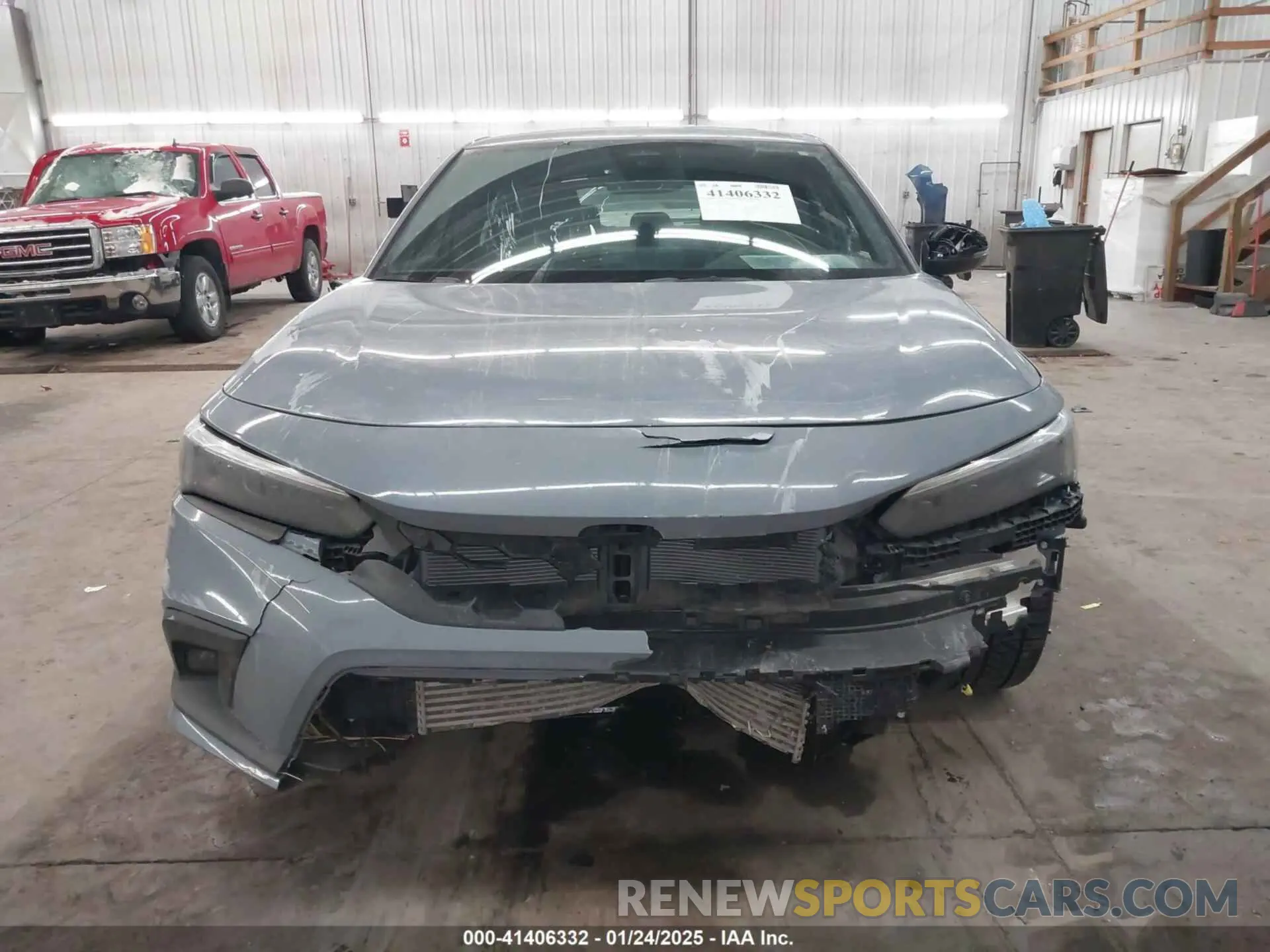 12 Photograph of a damaged car 19XFL1H88NE023719 HONDA CIVIC 2022
