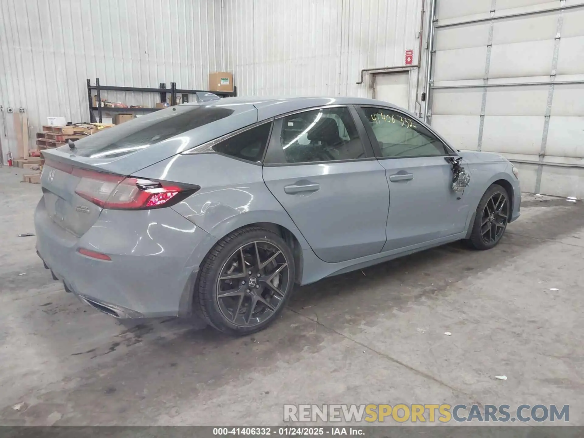 4 Photograph of a damaged car 19XFL1H88NE023719 HONDA CIVIC 2022