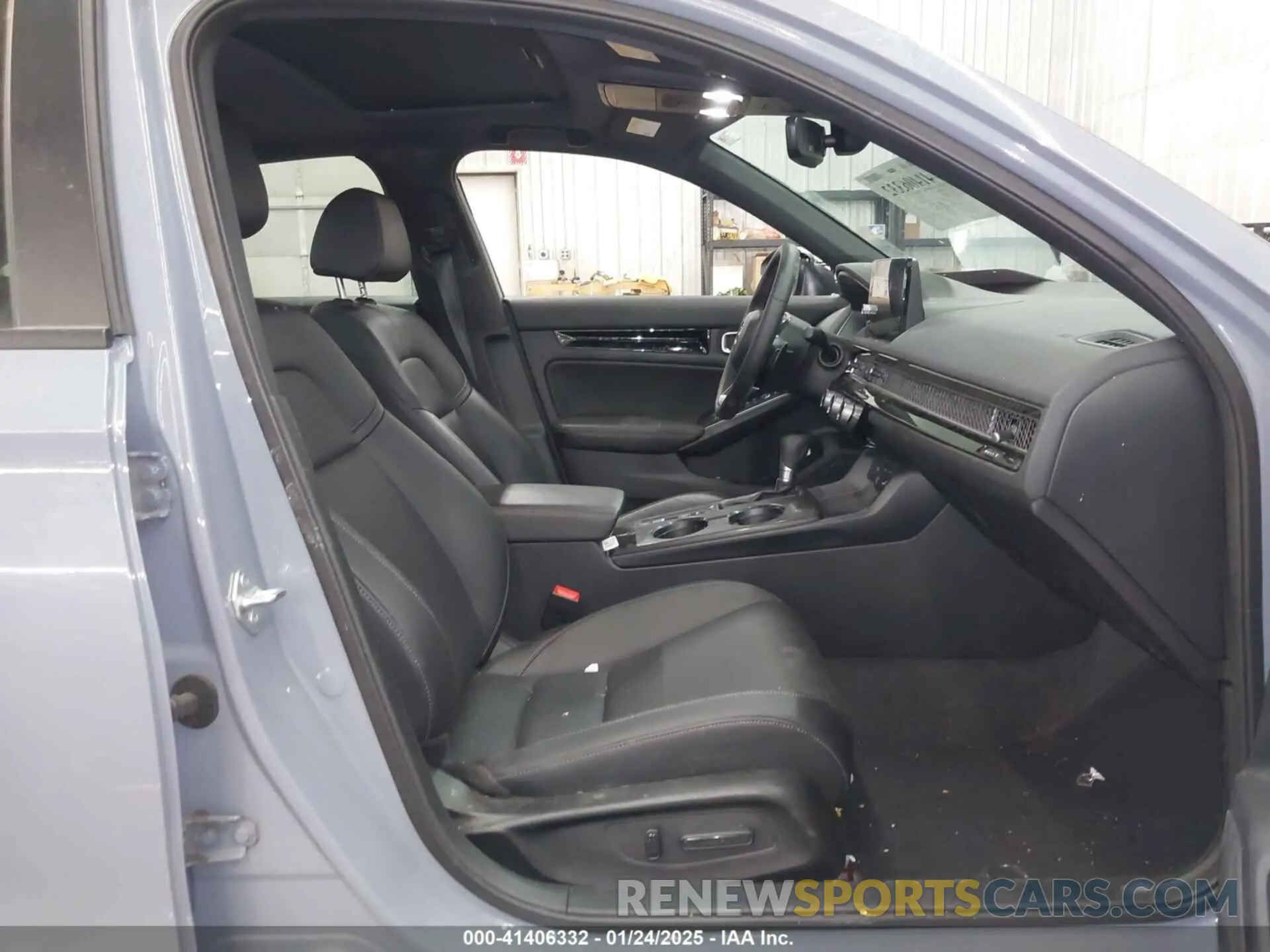 5 Photograph of a damaged car 19XFL1H88NE023719 HONDA CIVIC 2022
