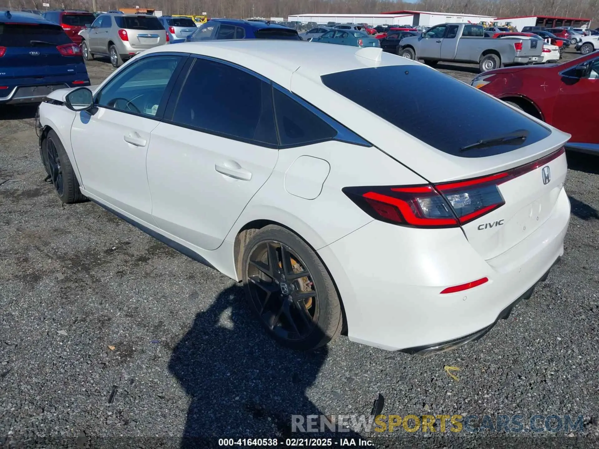 3 Photograph of a damaged car 19XFL1H89NE001521 HONDA CIVIC 2022