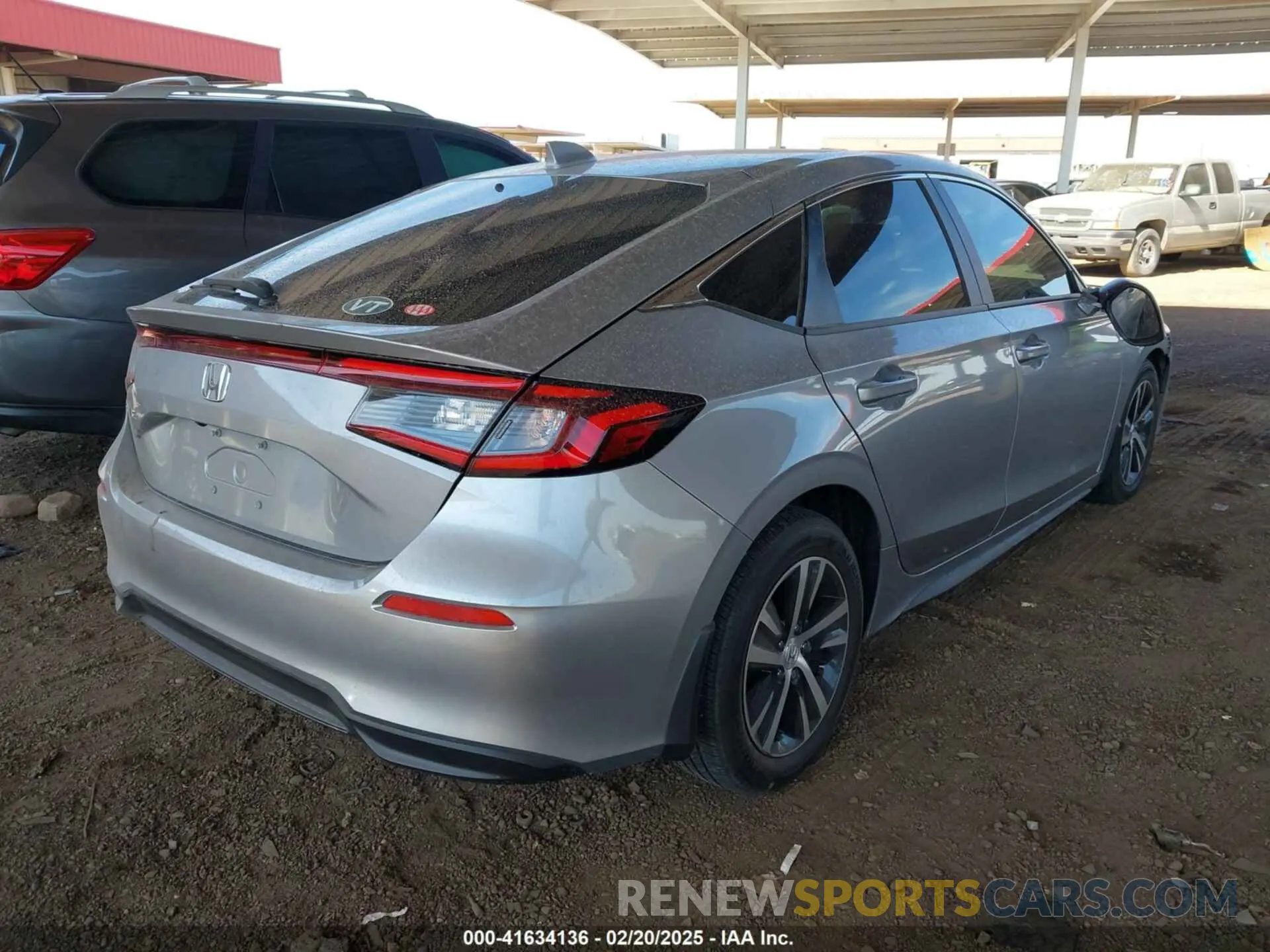 4 Photograph of a damaged car 19XFL2H51NE001363 HONDA CIVIC 2022