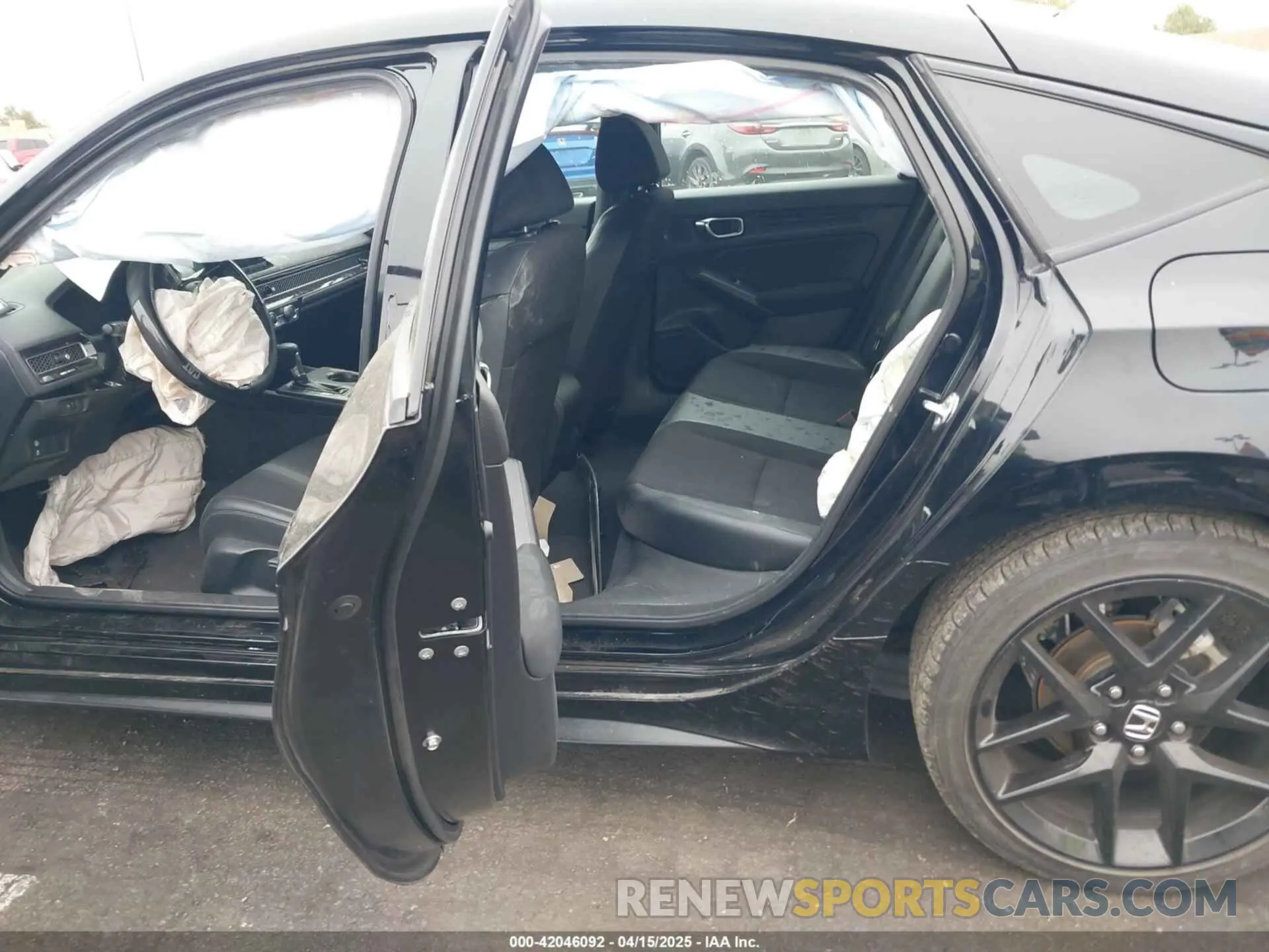 8 Photograph of a damaged car 19XFL2H80NE002546 HONDA CIVIC 2022