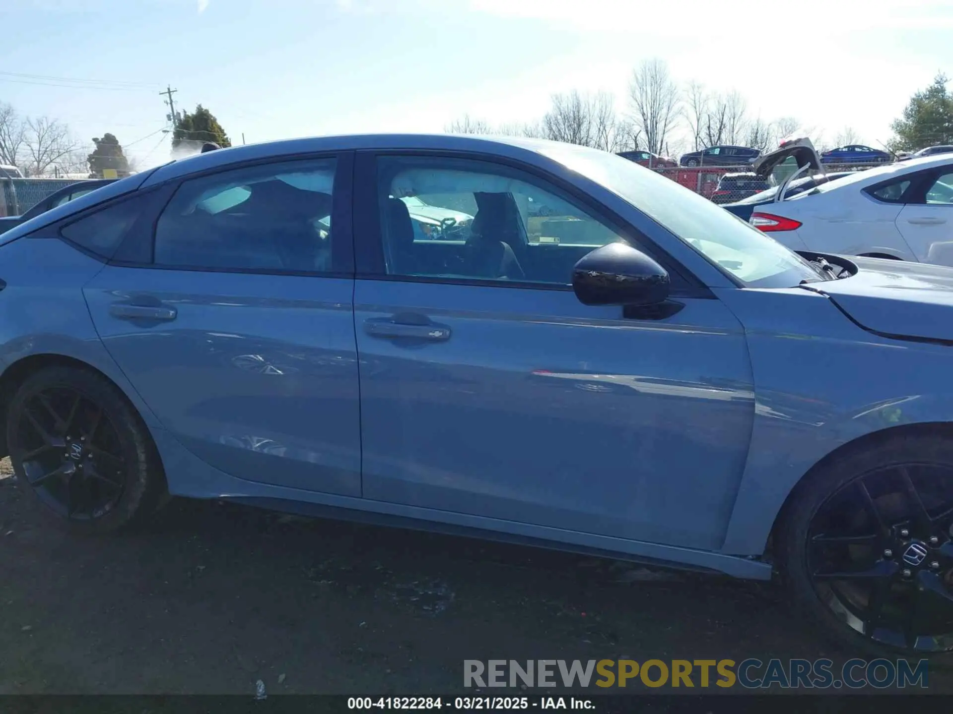 13 Photograph of a damaged car 19XFL2H80NE011442 HONDA CIVIC 2022