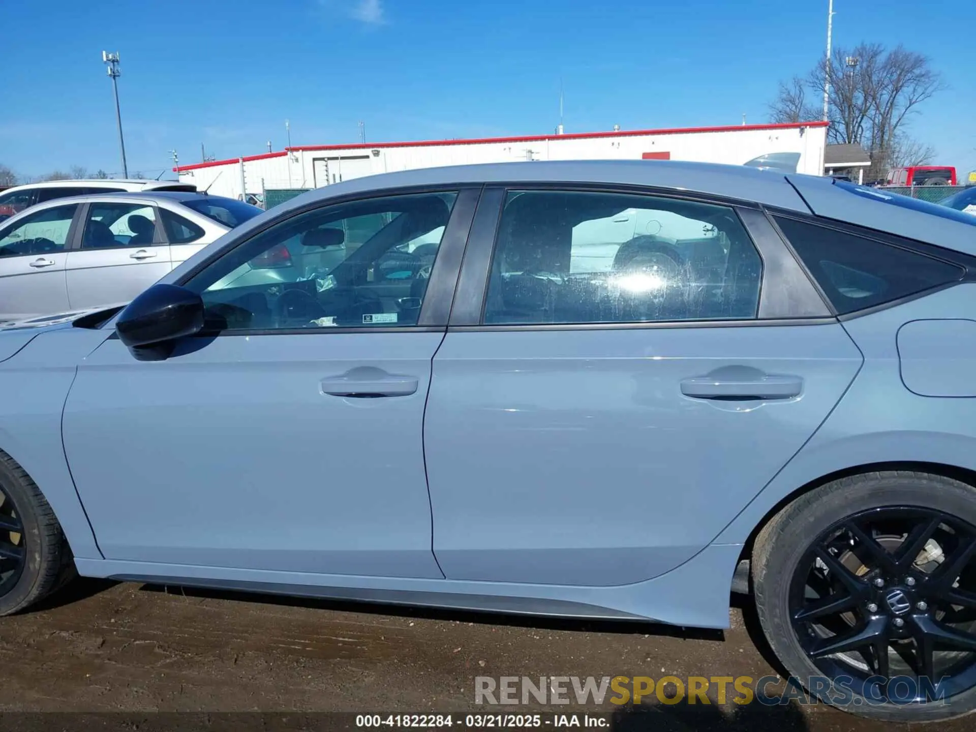 14 Photograph of a damaged car 19XFL2H80NE011442 HONDA CIVIC 2022