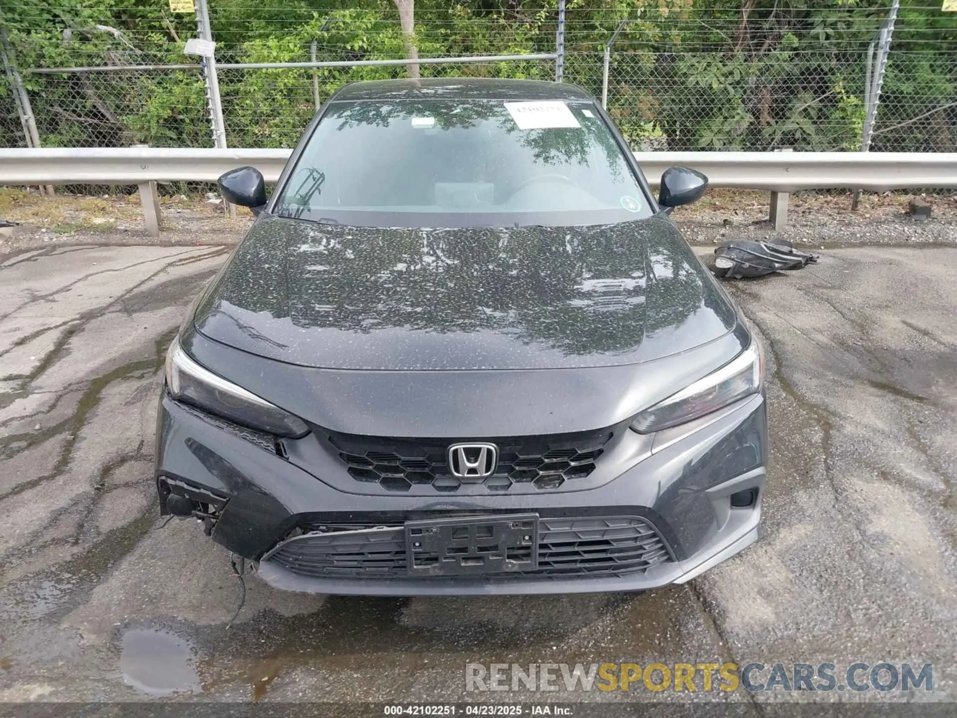 12 Photograph of a damaged car 19XFL2H80NE013353 HONDA CIVIC 2022