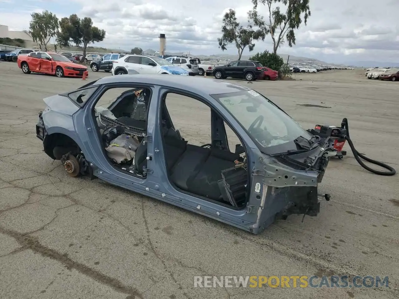 4 Photograph of a damaged car 19XFL2H82NE010731 HONDA CIVIC 2022