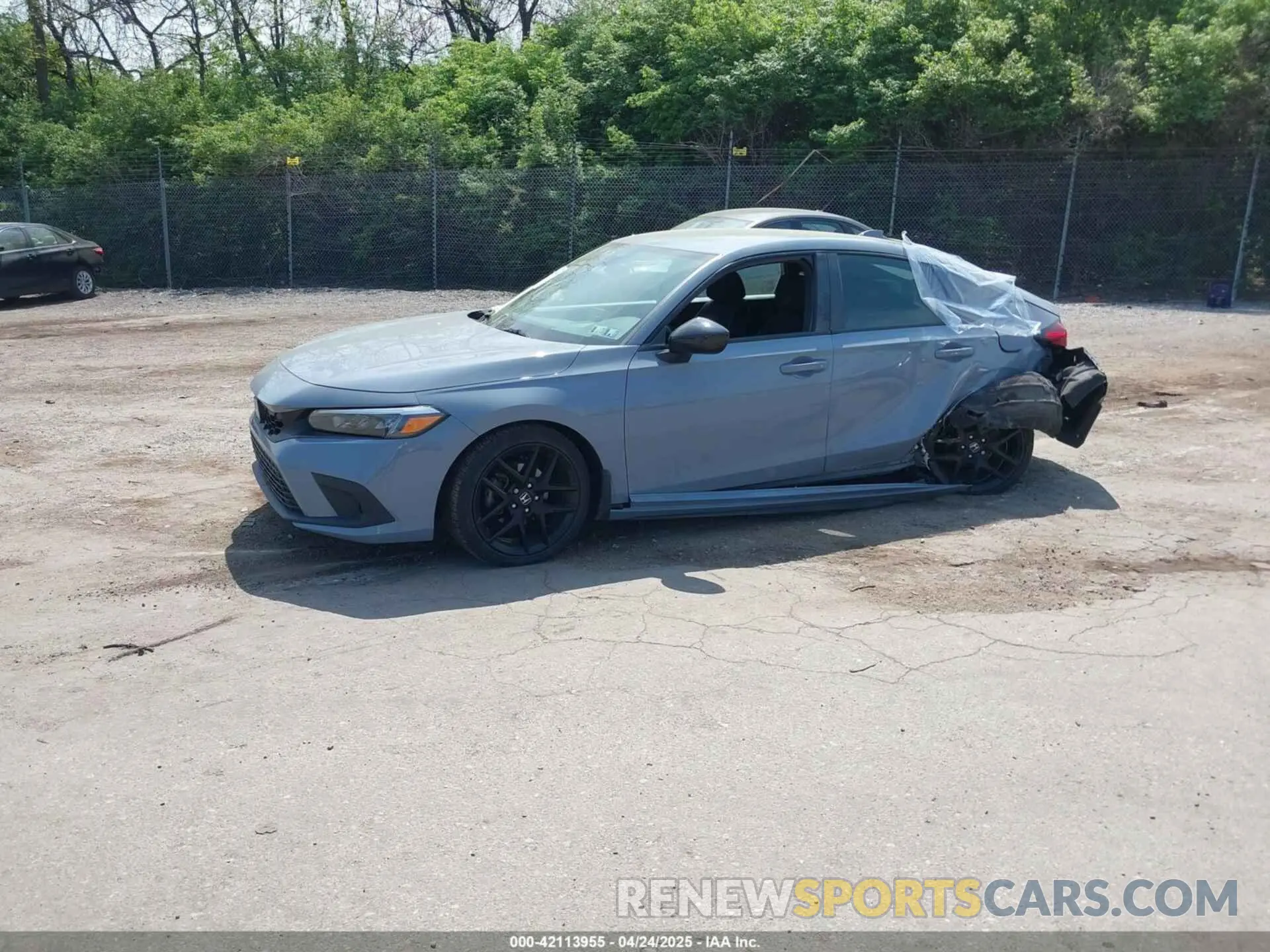 2 Photograph of a damaged car 19XFL2H83NE007689 HONDA CIVIC 2022