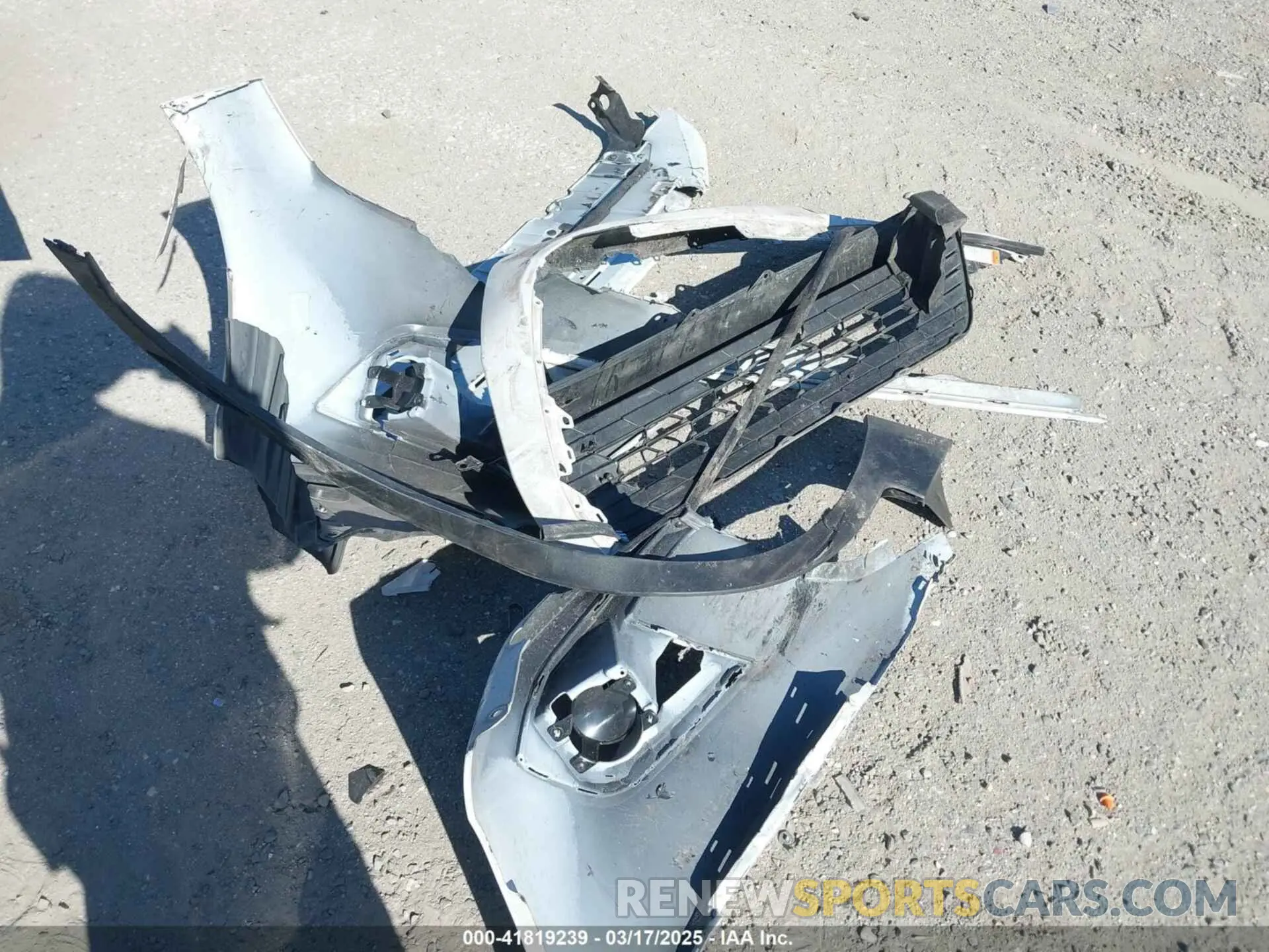 12 Photograph of a damaged car 19XFL2H83NE010656 HONDA CIVIC 2022