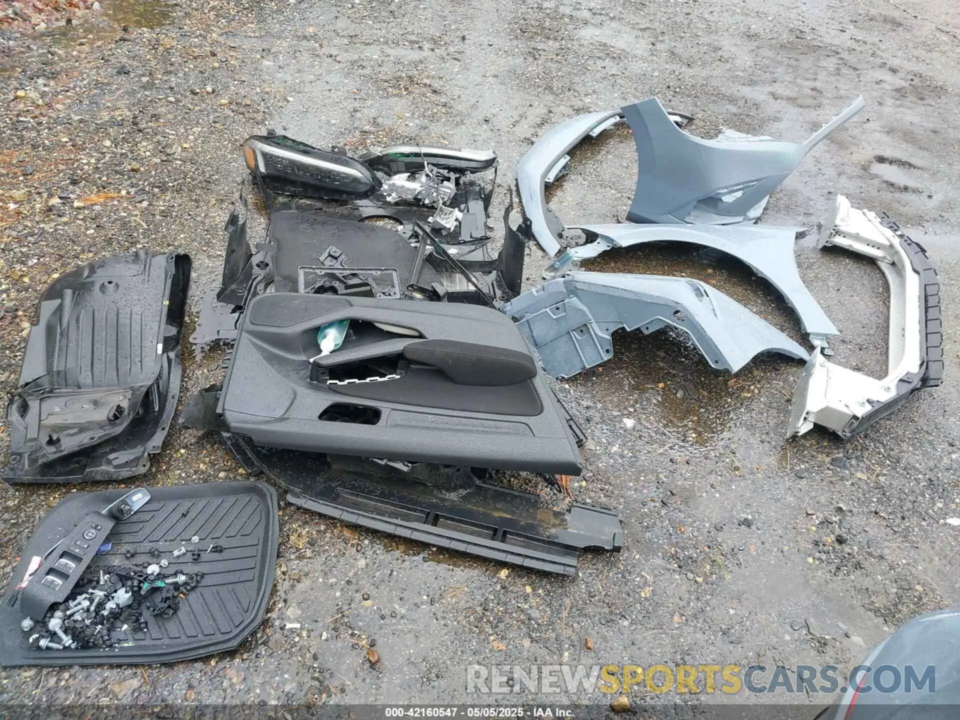 12 Photograph of a damaged car 19XFL2H83NE012259 HONDA CIVIC 2022