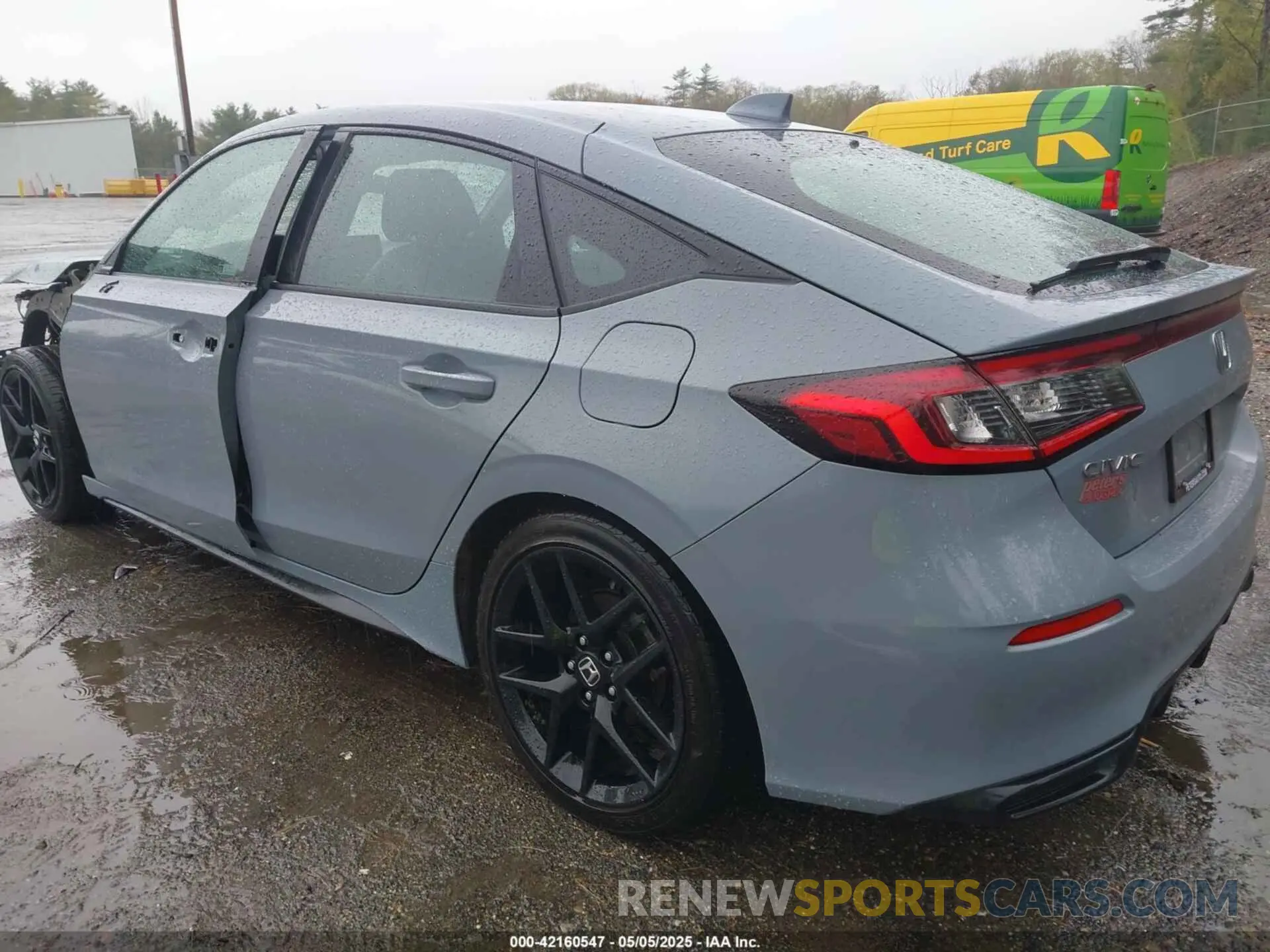 3 Photograph of a damaged car 19XFL2H83NE012259 HONDA CIVIC 2022