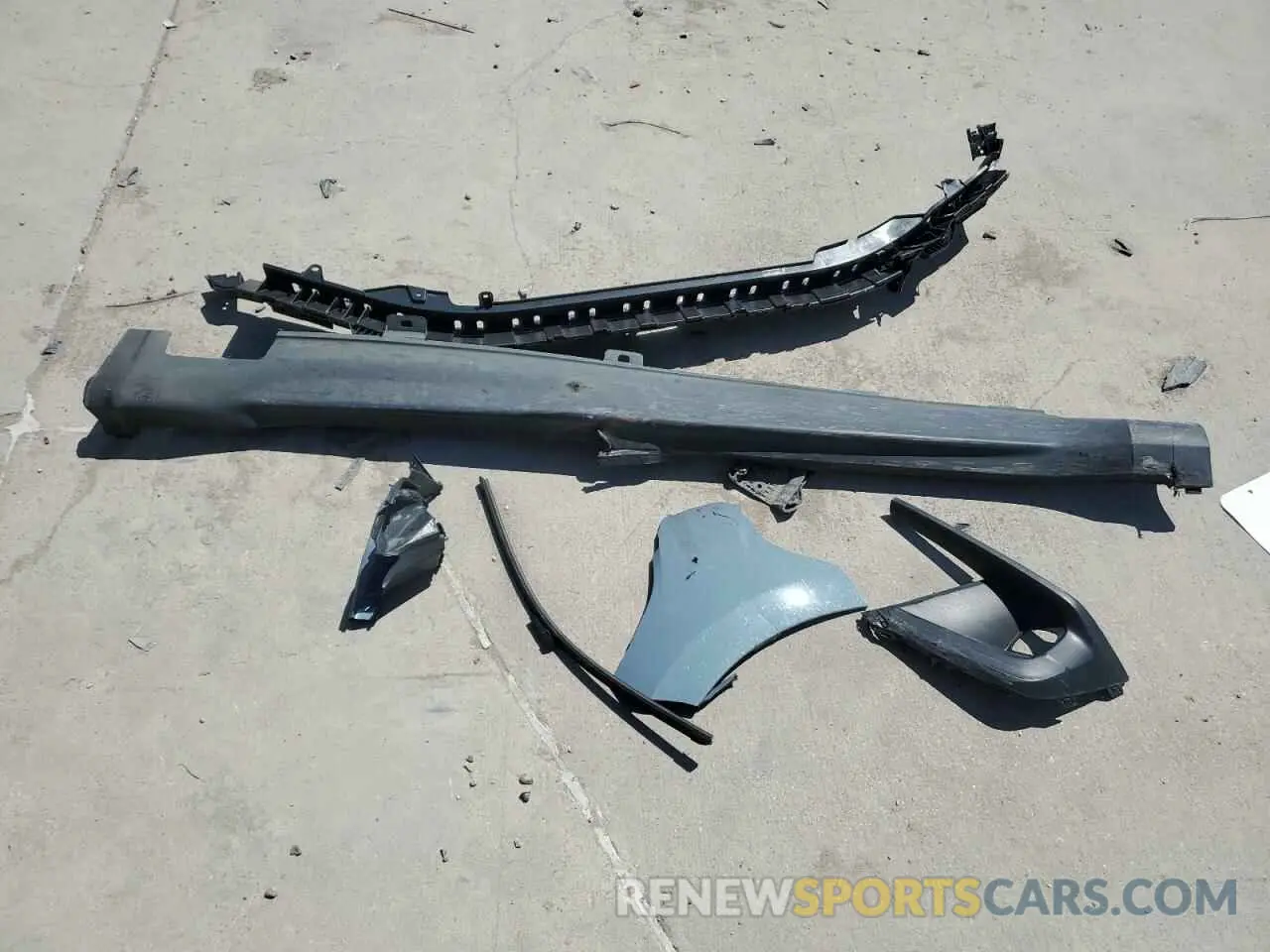 12 Photograph of a damaged car 19XFL2H83NE019518 HONDA CIVIC 2022
