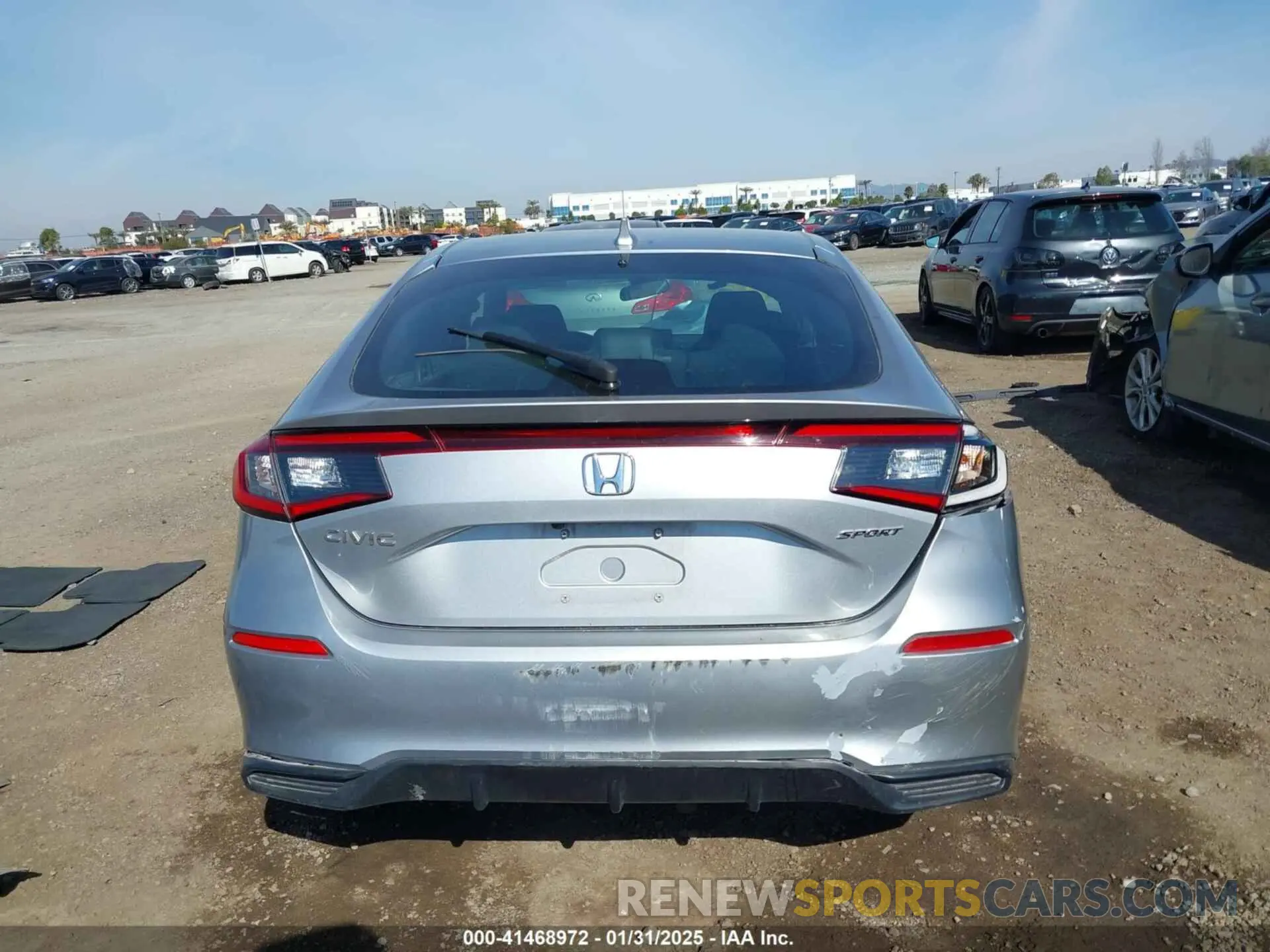 17 Photograph of a damaged car 19XFL2H83NE024928 HONDA CIVIC 2022