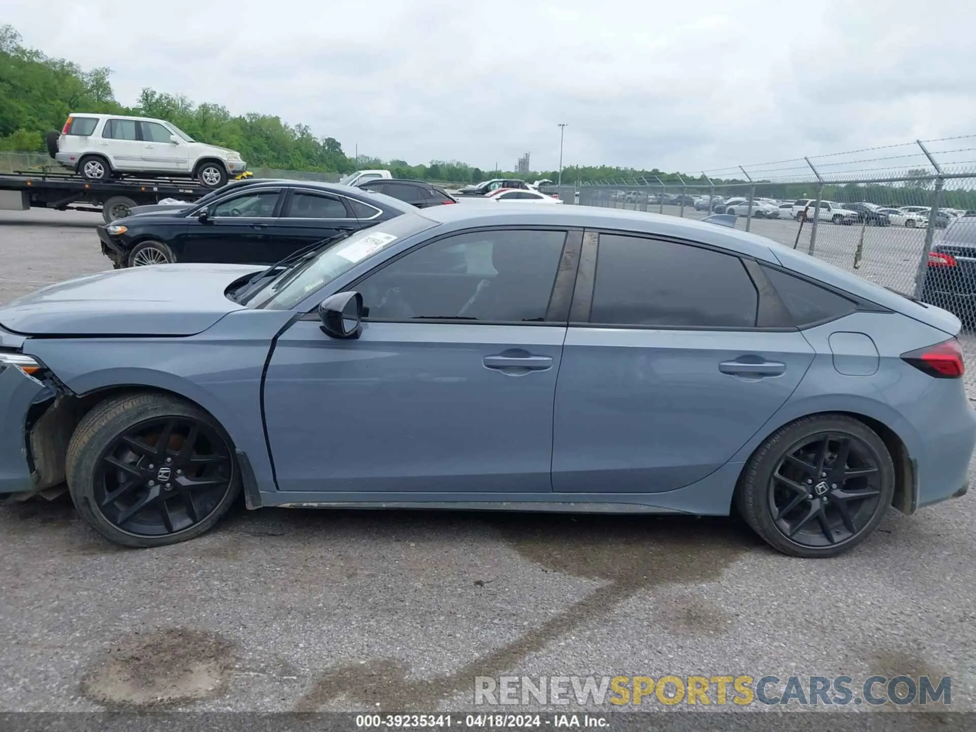 13 Photograph of a damaged car 19XFL2H84NE000055 HONDA CIVIC 2022