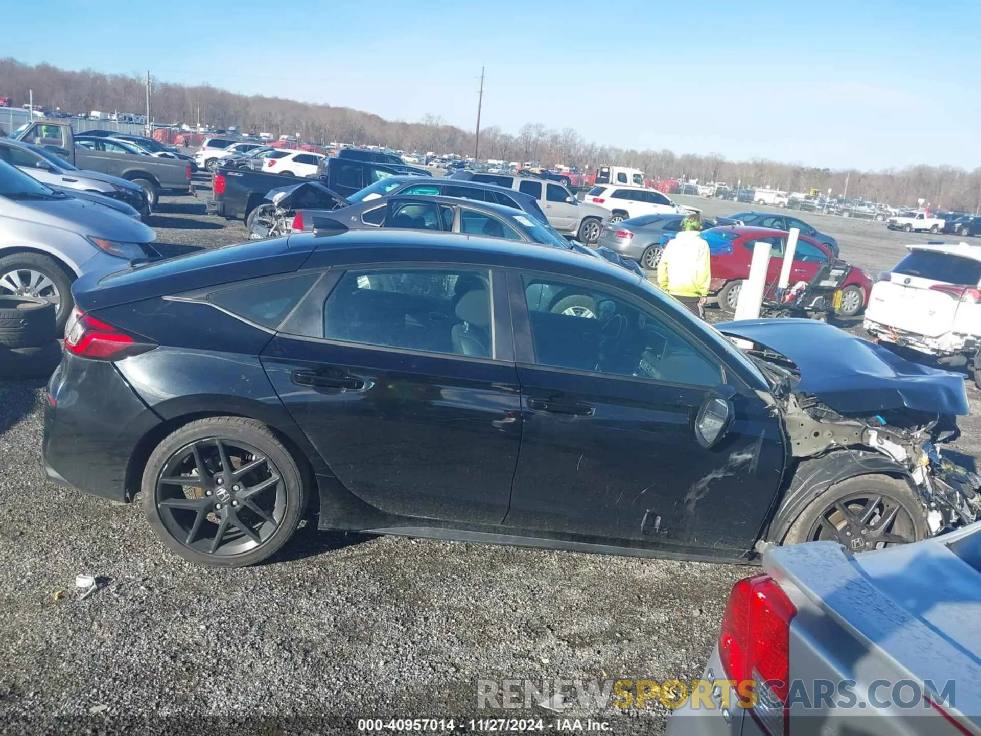 13 Photograph of a damaged car 19XFL2H84NE006499 HONDA CIVIC 2022