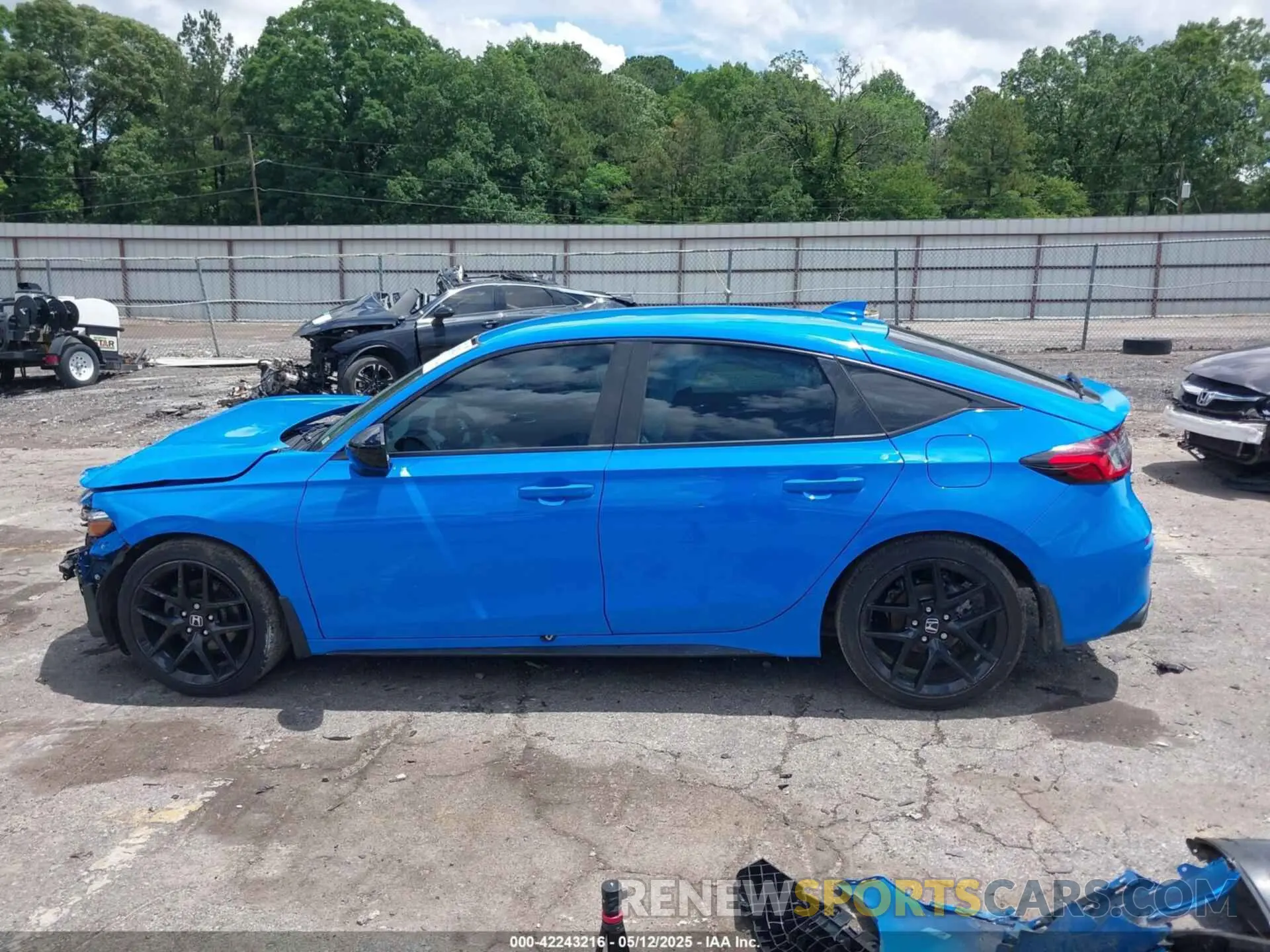 14 Photograph of a damaged car 19XFL2H84NE008317 HONDA CIVIC 2022
