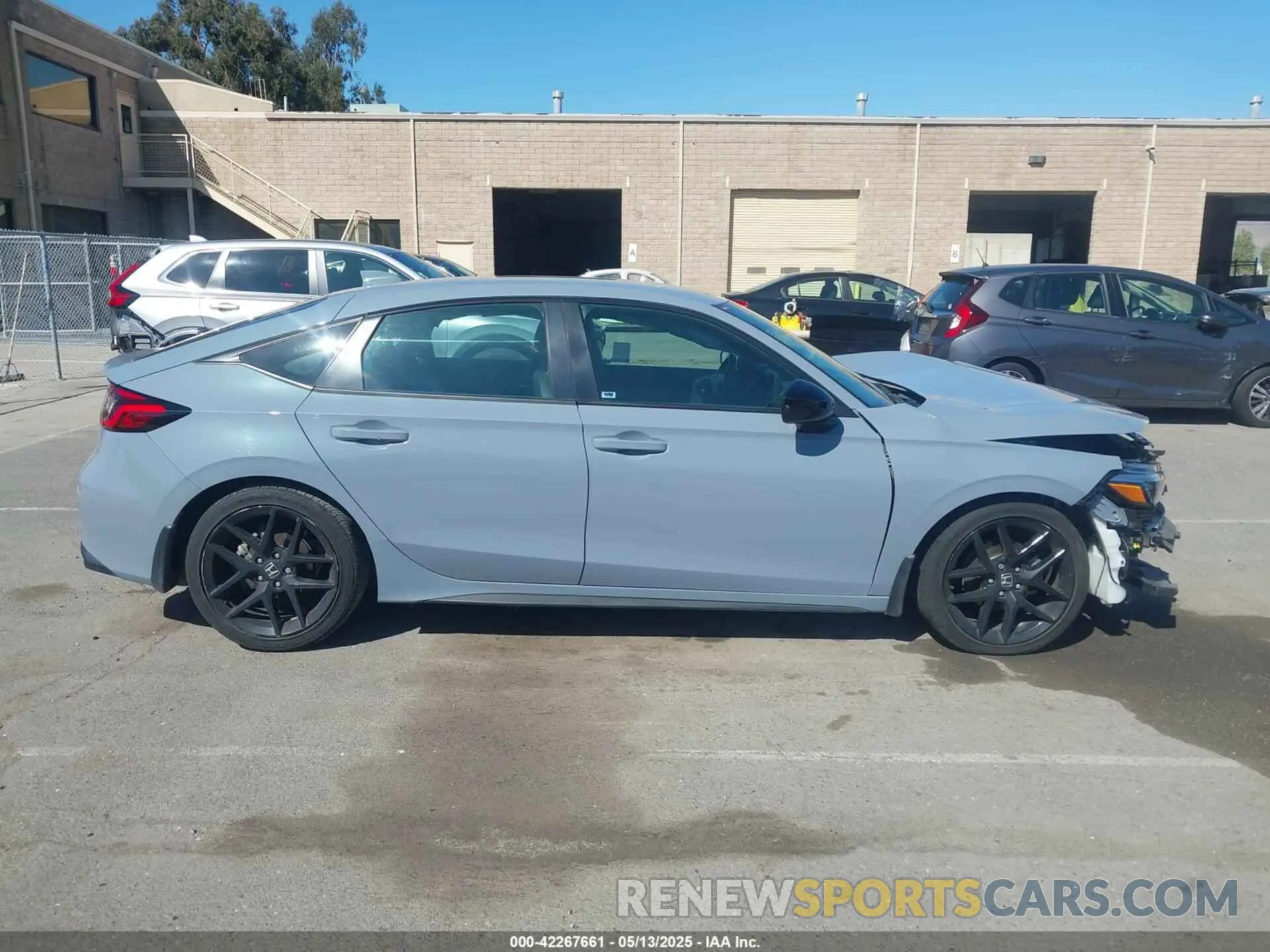 14 Photograph of a damaged car 19XFL2H84NE013601 HONDA CIVIC 2022