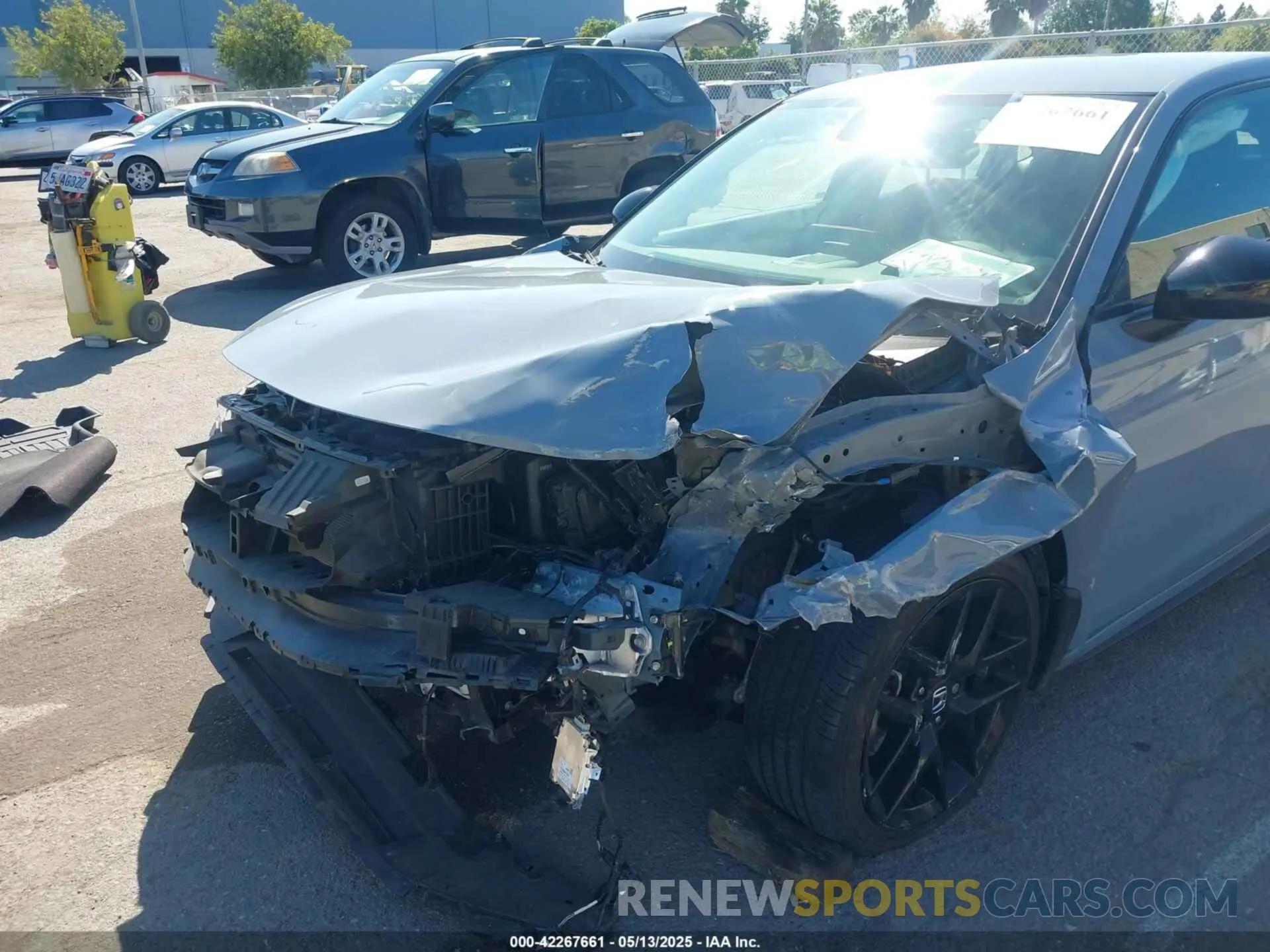 6 Photograph of a damaged car 19XFL2H84NE013601 HONDA CIVIC 2022