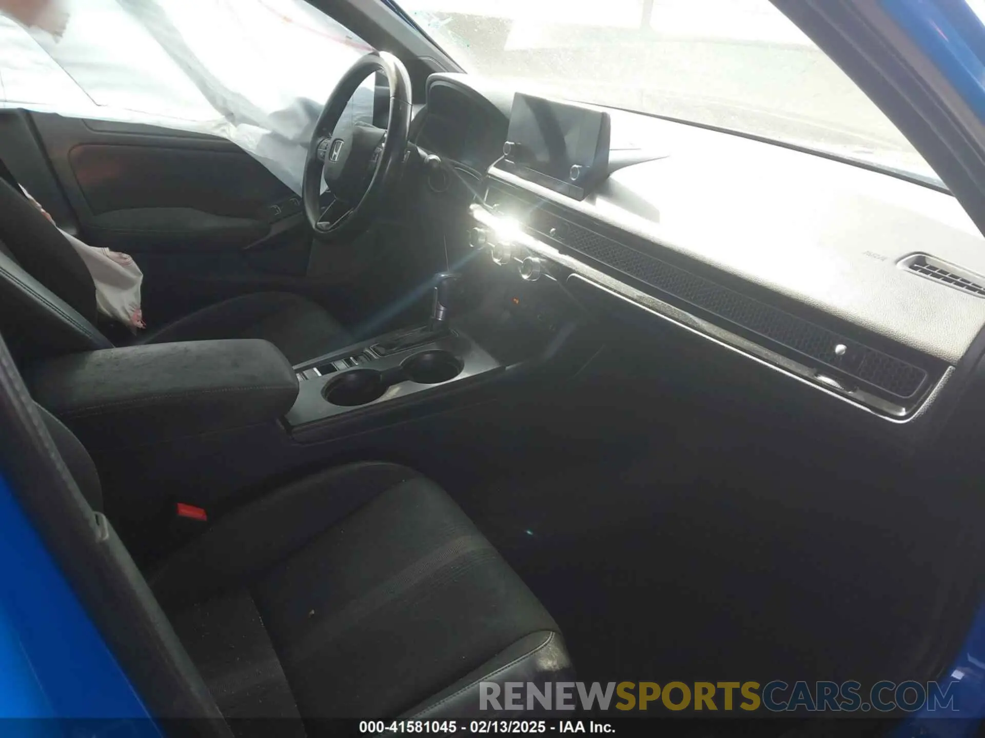 5 Photograph of a damaged car 19XFL2H84NE018152 HONDA CIVIC 2022