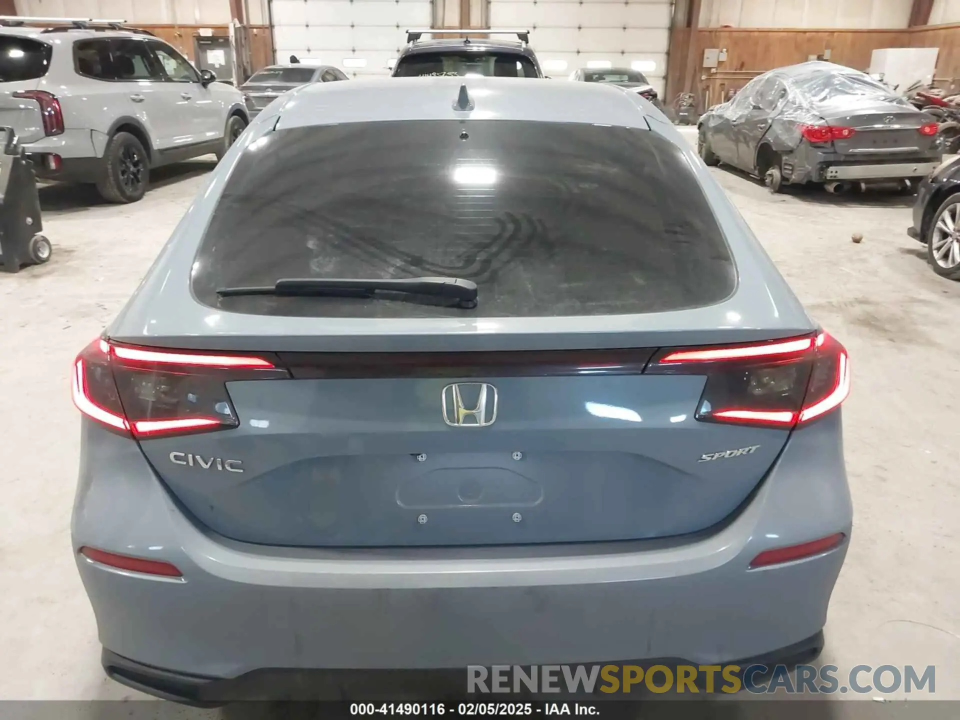 16 Photograph of a damaged car 19XFL2H87NE008540 HONDA CIVIC 2022