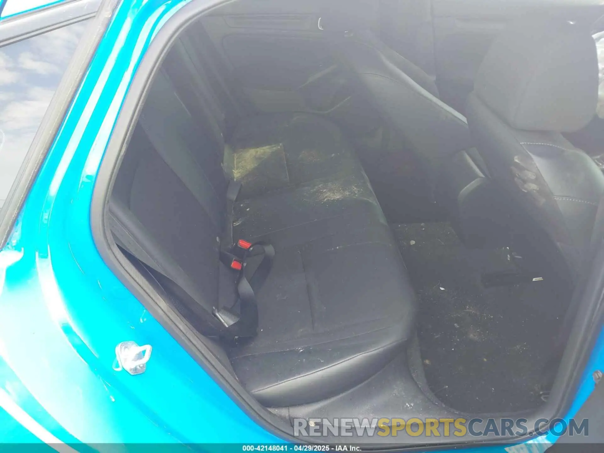 8 Photograph of a damaged car 19XFL2H87NE009767 HONDA CIVIC 2022
