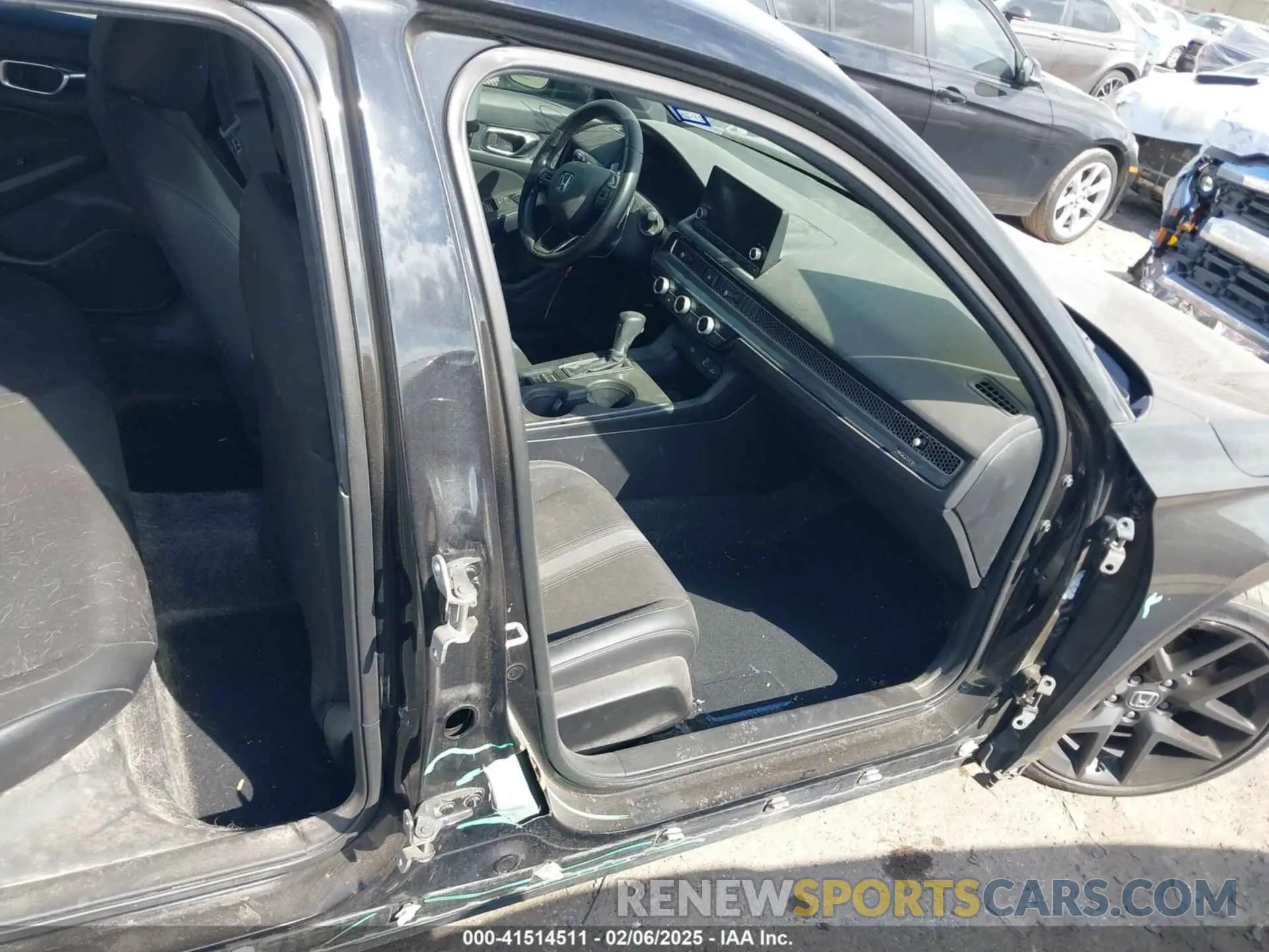 13 Photograph of a damaged car 19XFL2H87NE010157 HONDA CIVIC 2022