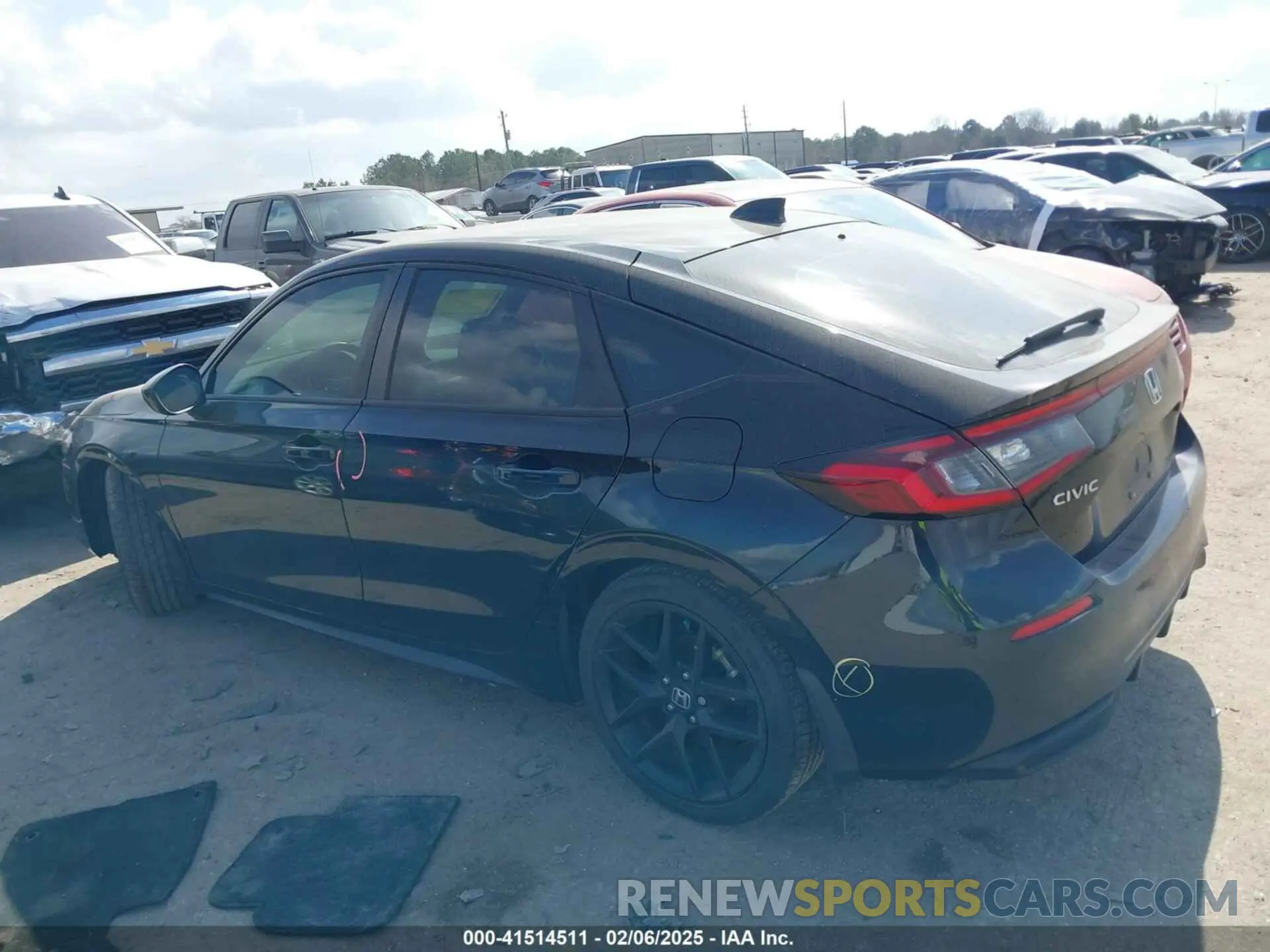 3 Photograph of a damaged car 19XFL2H87NE010157 HONDA CIVIC 2022