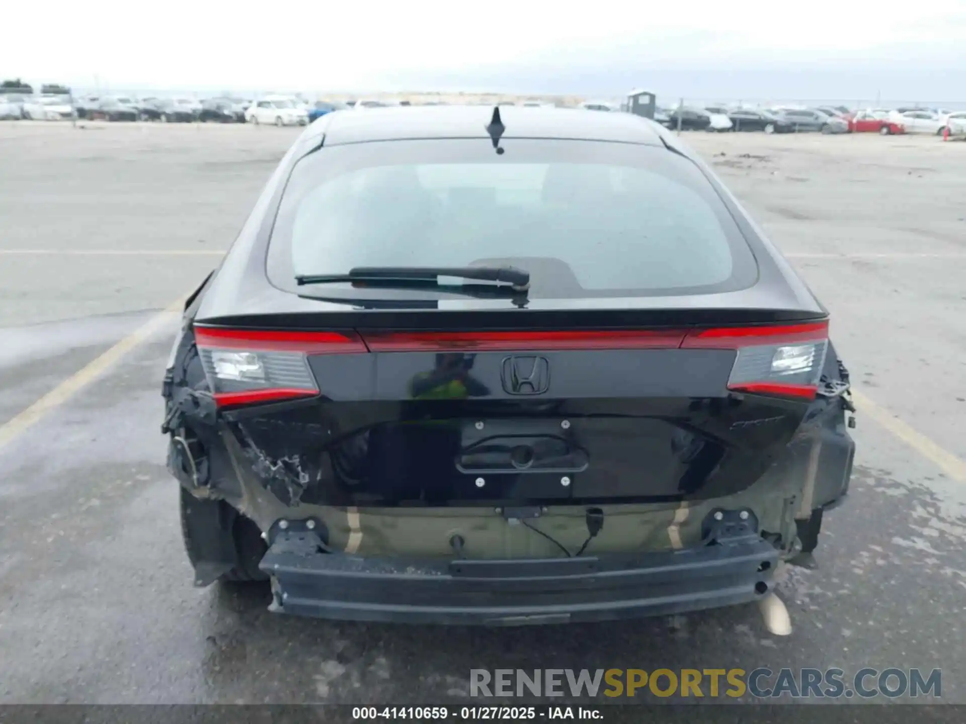 17 Photograph of a damaged car 19XFL2H87NE018484 HONDA CIVIC 2022