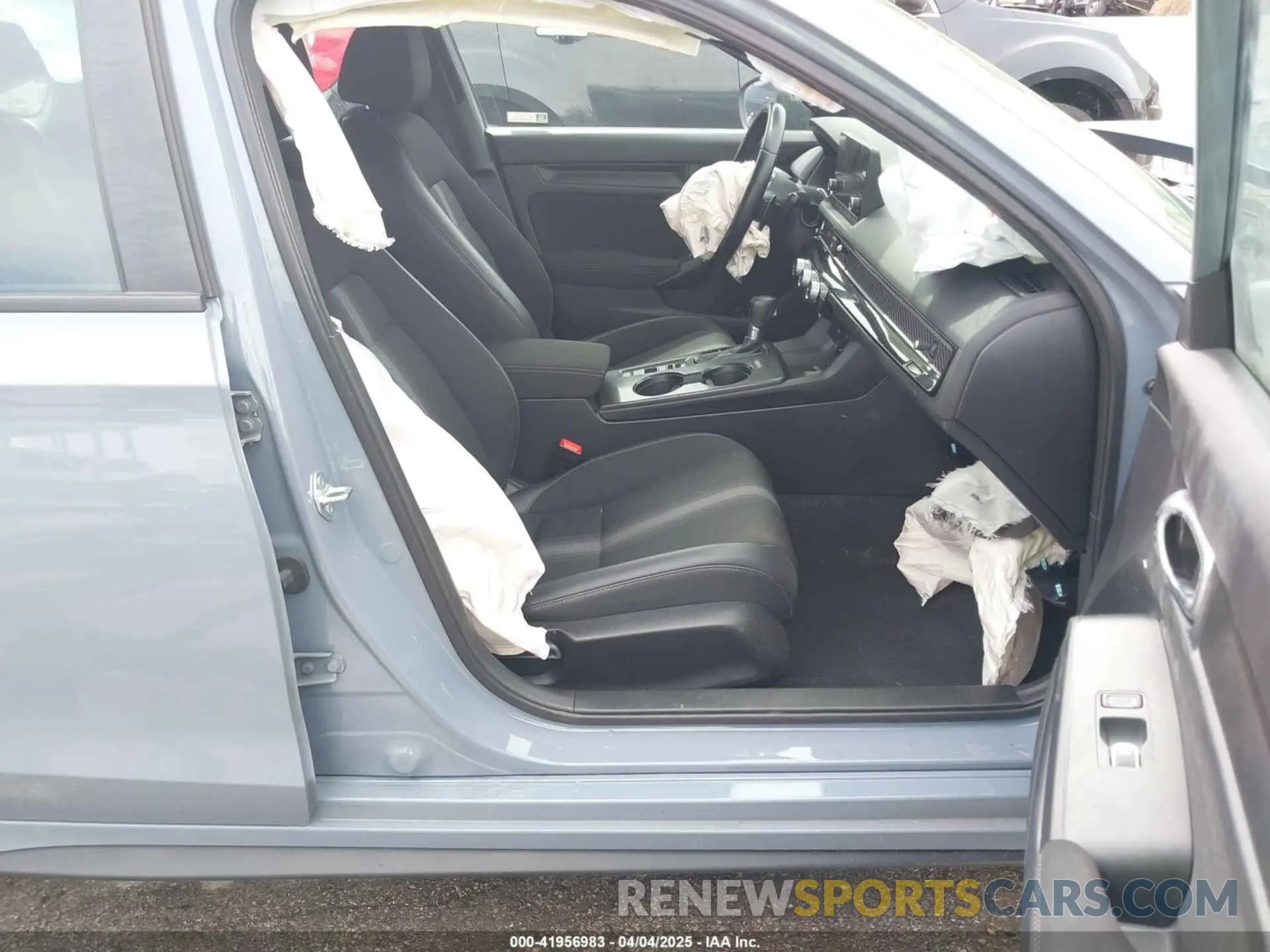 5 Photograph of a damaged car 19XFL2H88NE008403 HONDA CIVIC 2022