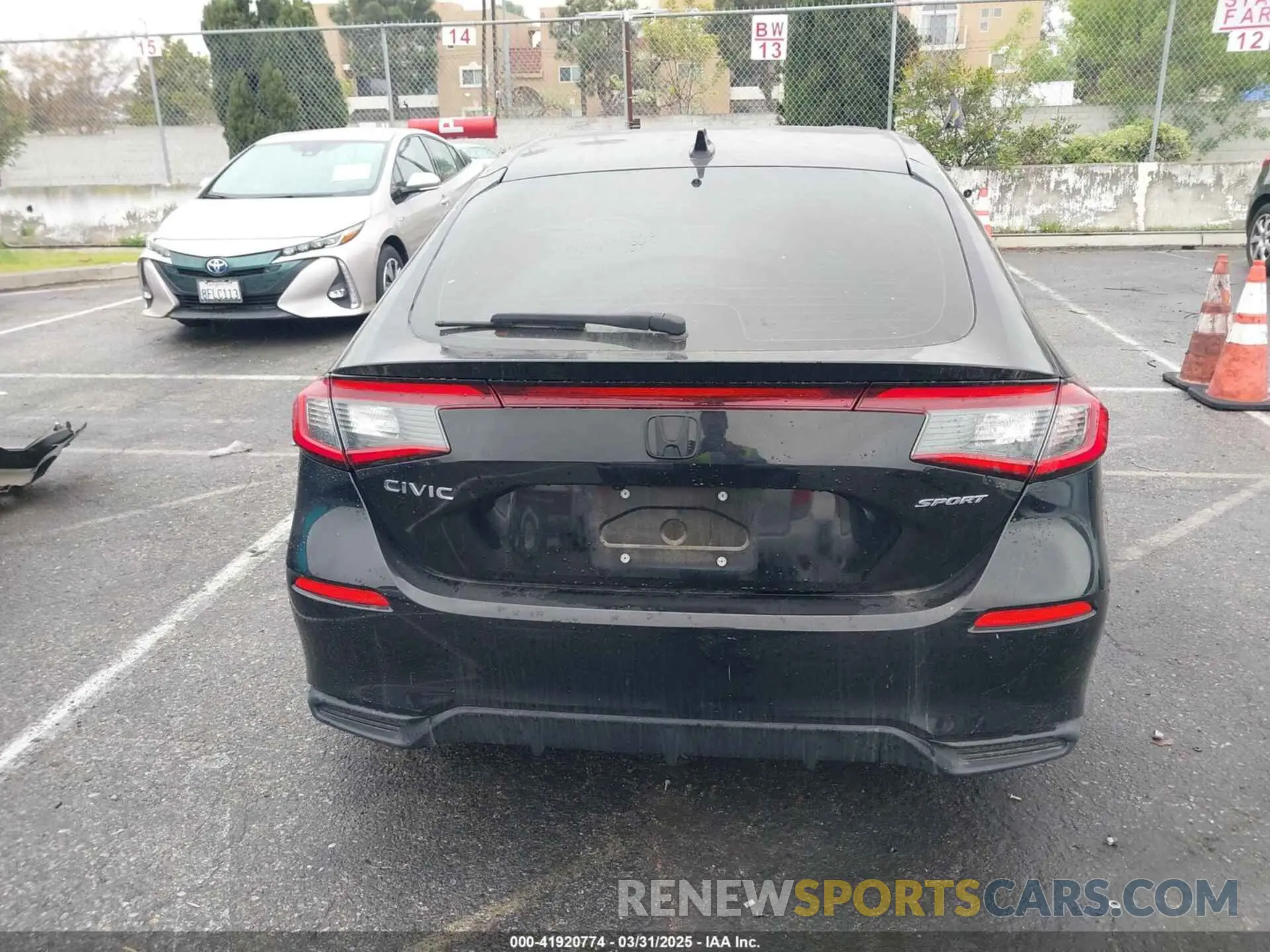16 Photograph of a damaged car 19XFL2H89NE001623 HONDA CIVIC 2022