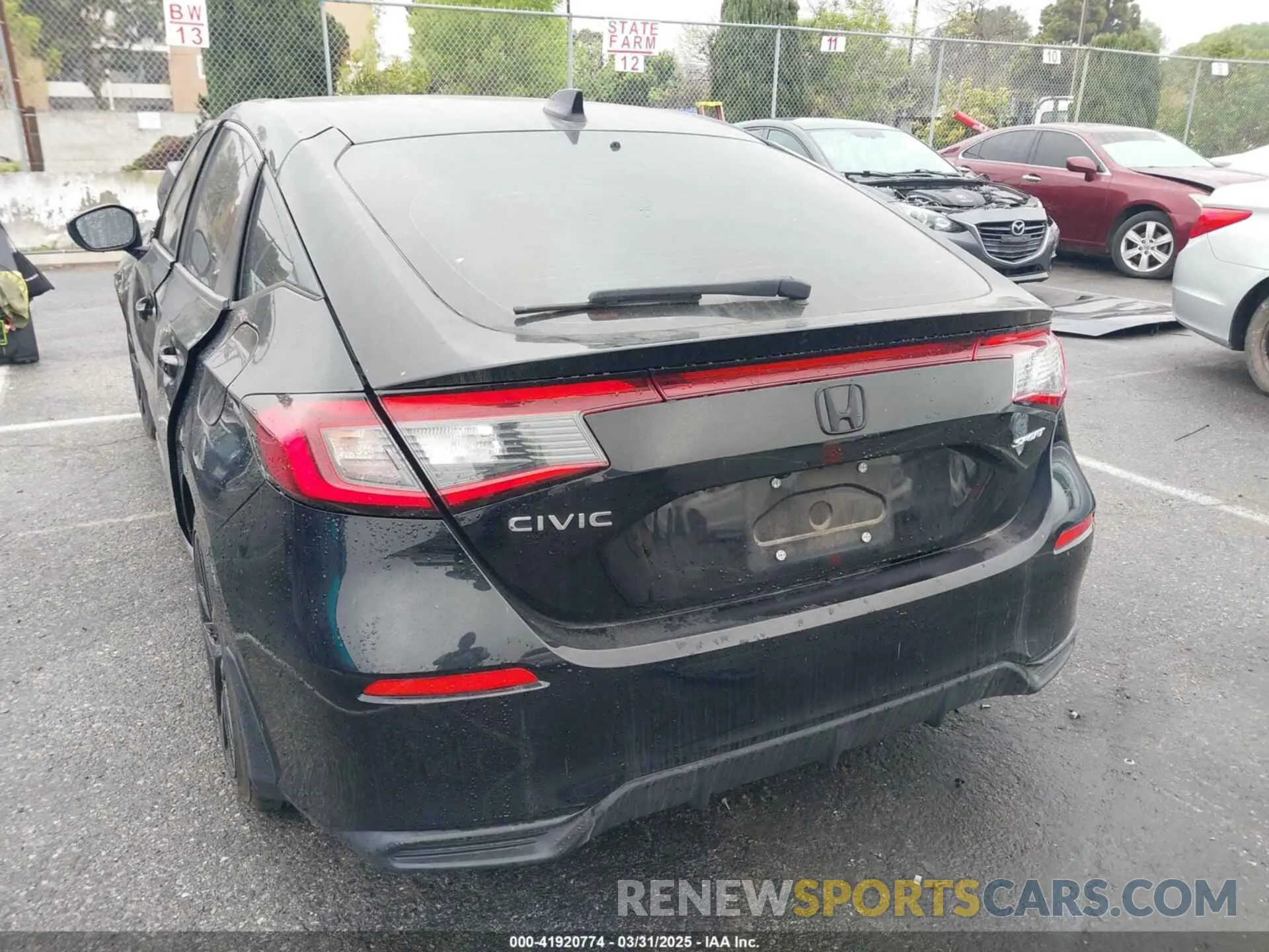 3 Photograph of a damaged car 19XFL2H89NE001623 HONDA CIVIC 2022