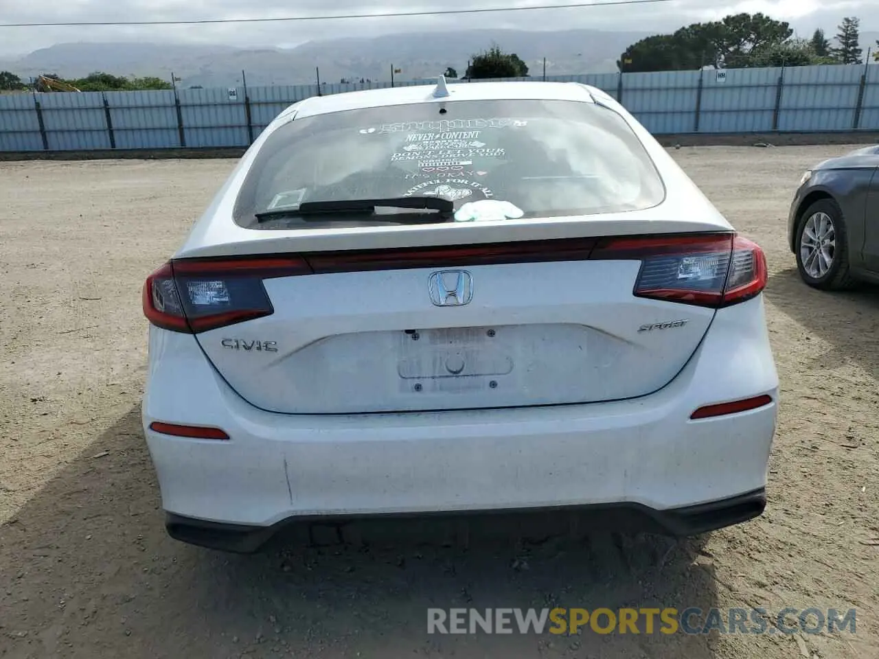 6 Photograph of a damaged car 19XFL2H89NE014226 HONDA CIVIC 2022
