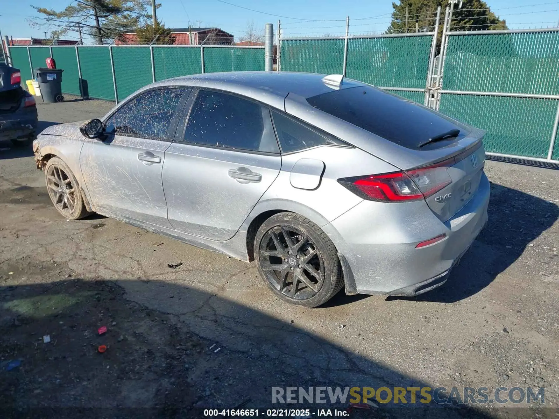 3 Photograph of a damaged car 19XFL2H8XNE002294 HONDA CIVIC 2022