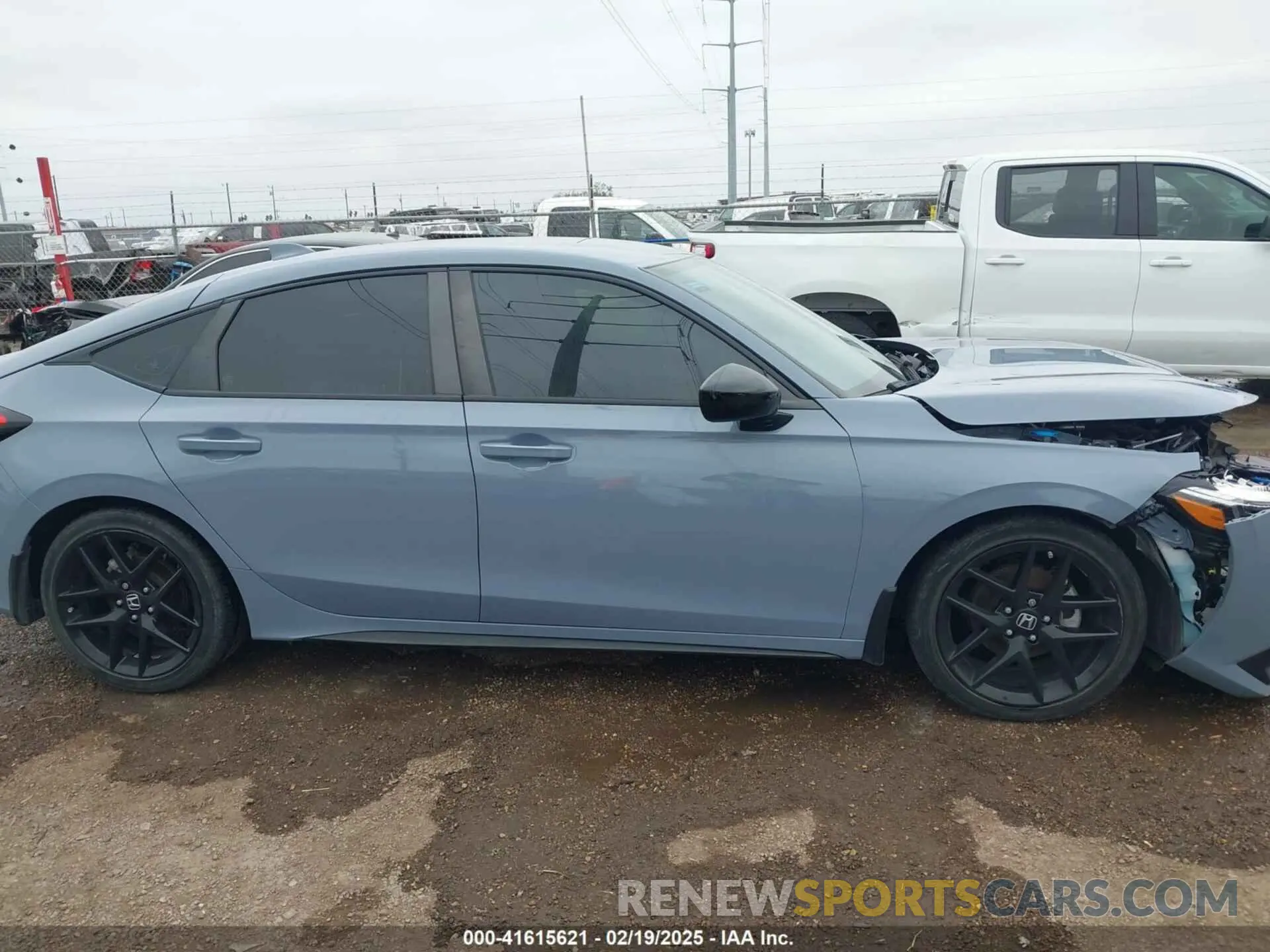 13 Photograph of a damaged car 19XFL2H8XNE020438 HONDA CIVIC 2022
