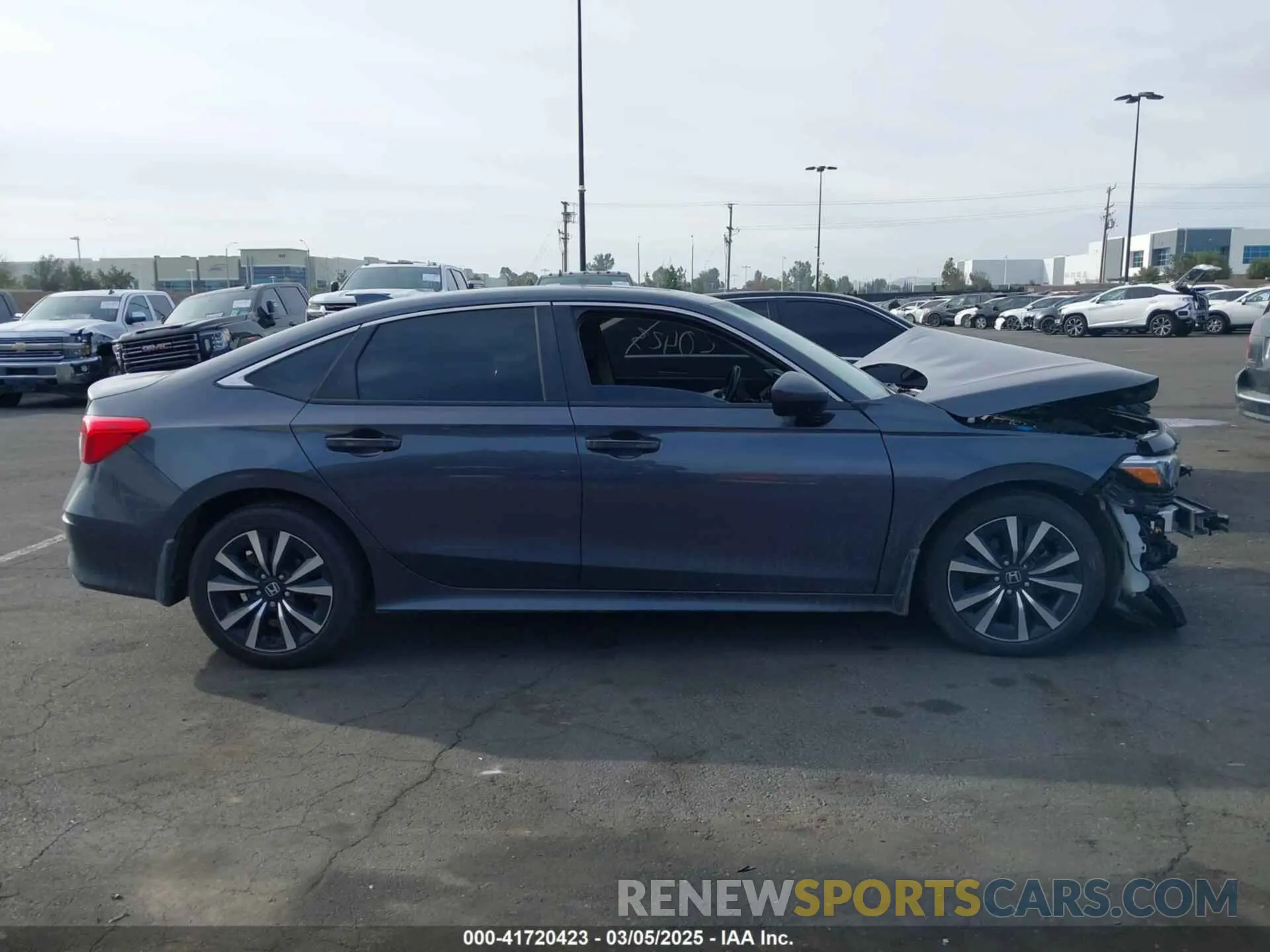 13 Photograph of a damaged car 2HGFE1F70NH310515 HONDA CIVIC 2022