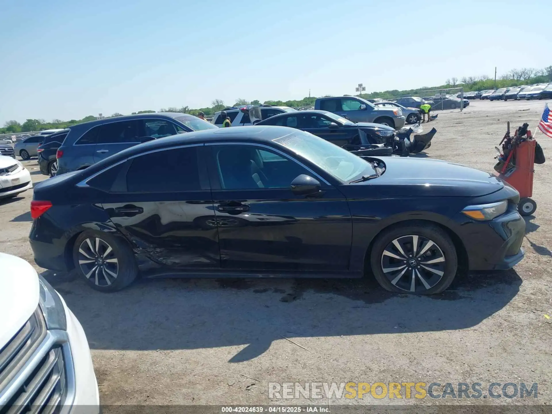 13 Photograph of a damaged car 2HGFE1F71NH312953 HONDA CIVIC 2022
