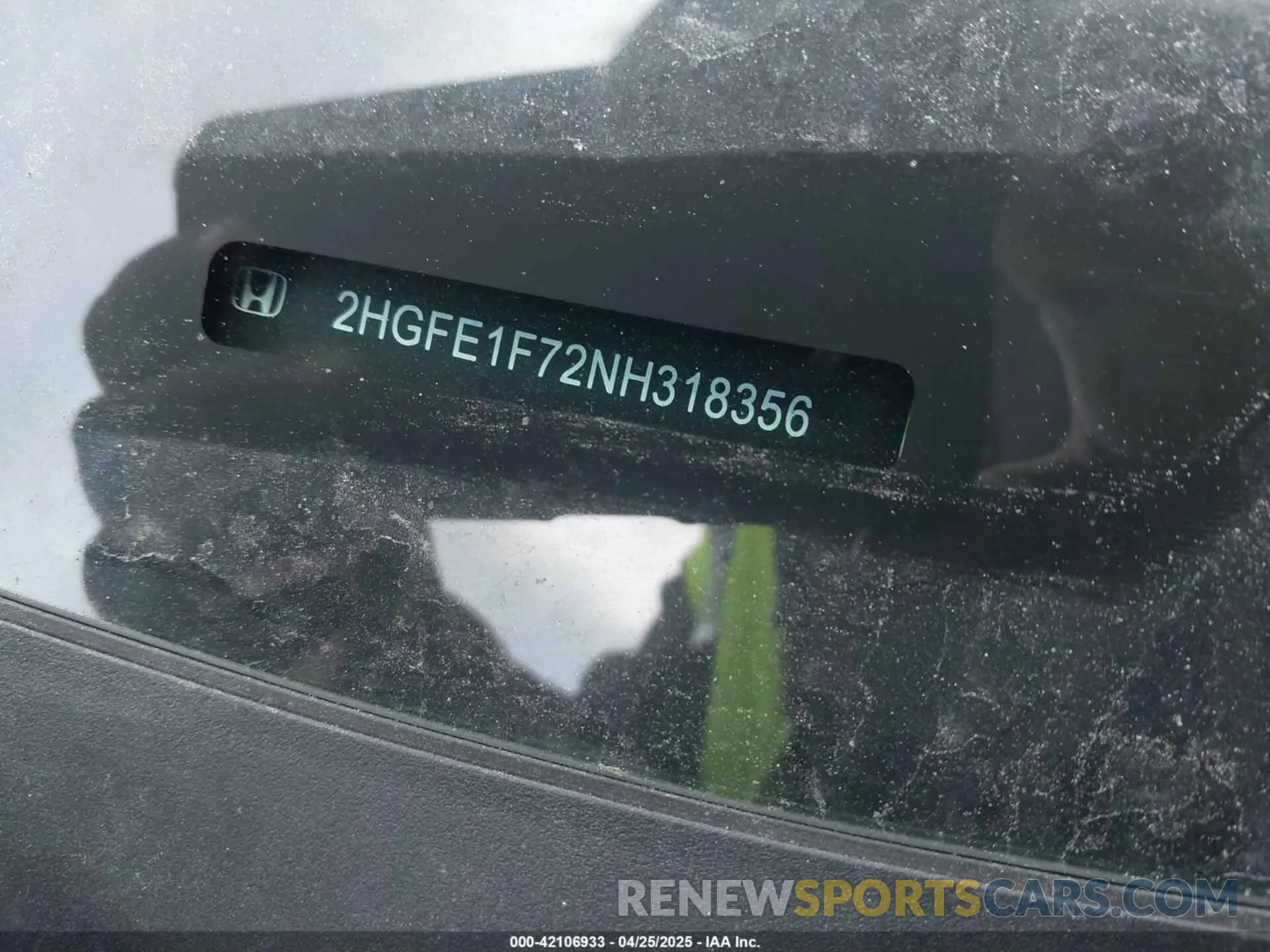 17 Photograph of a damaged car 2HGFE1F72NH318356 HONDA CIVIC 2022