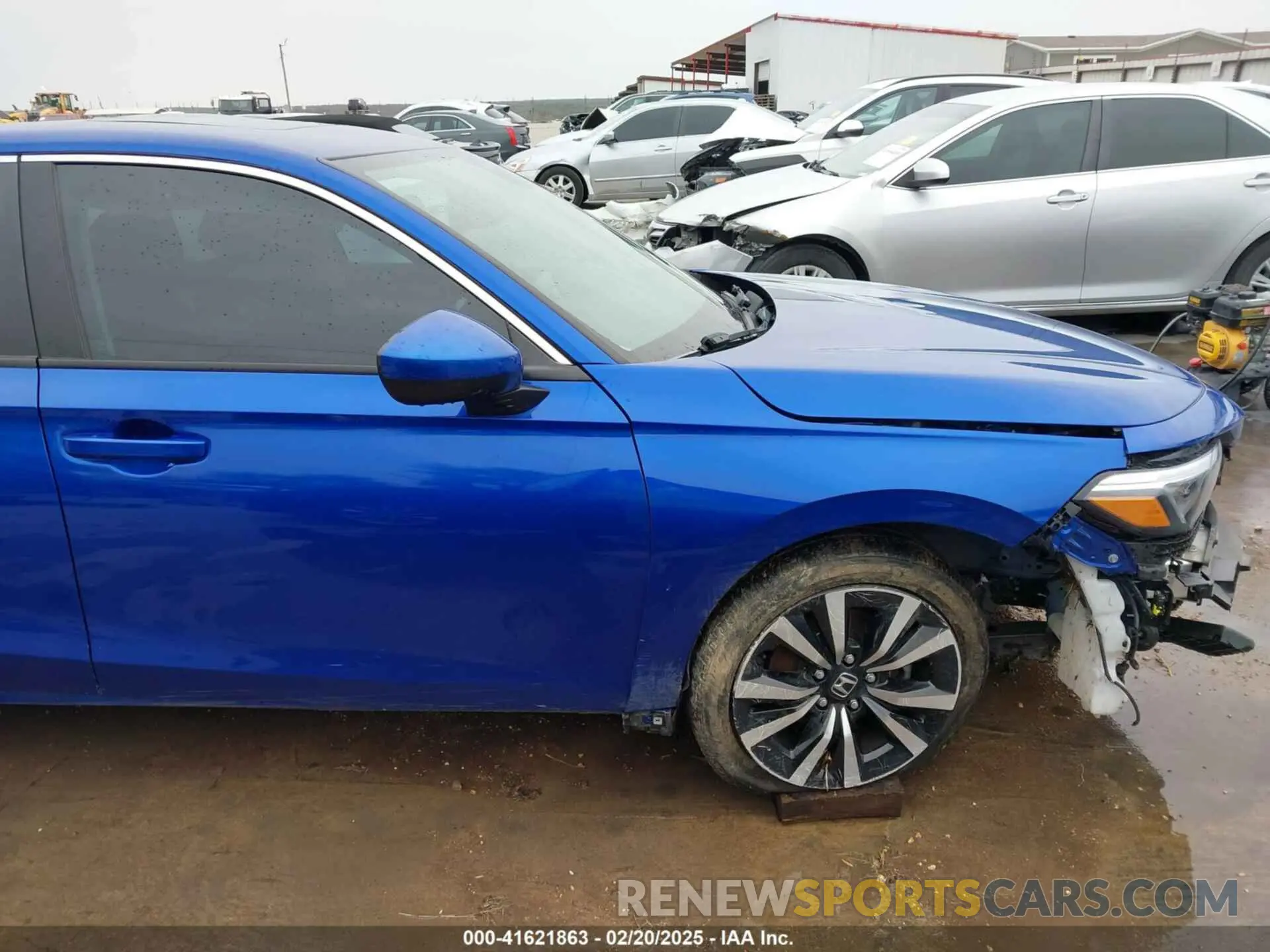 18 Photograph of a damaged car 2HGFE1F72NH325873 HONDA CIVIC 2022
